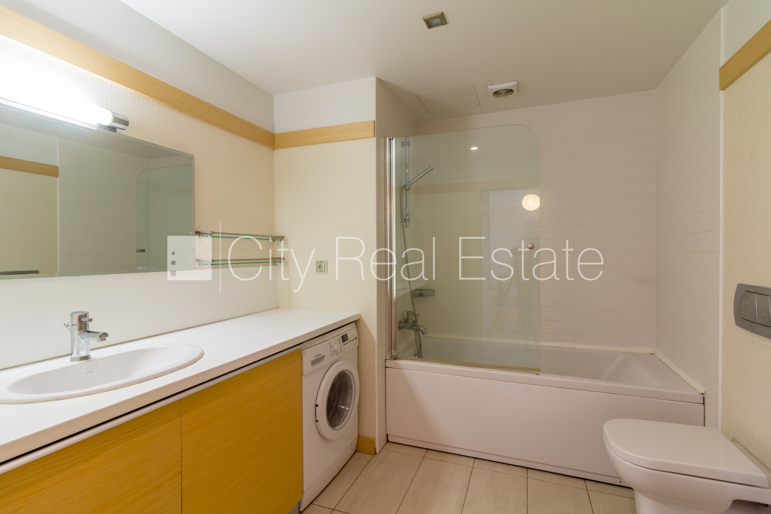 Sludinājumi. Projekts - Panorama Plaza, jaunceltne, labiekārtota apzaļumota teritorija, iespēja nomāt pazemes Cena: 650 EUR/mēn Foto #6