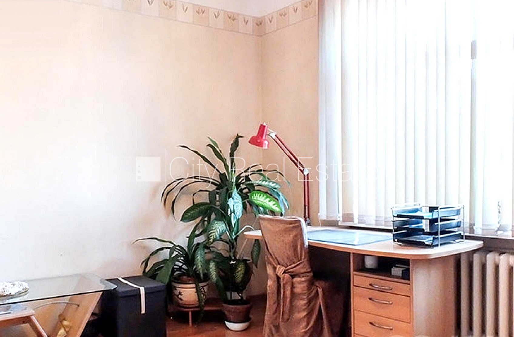 Sludinājumi. Zeme īpašumā, fasādes māja, ķieģeļu mūra sienas, slēgts pagalms, teritorijas iebrauktuves vārti Cena: 299950 EUR Foto #15