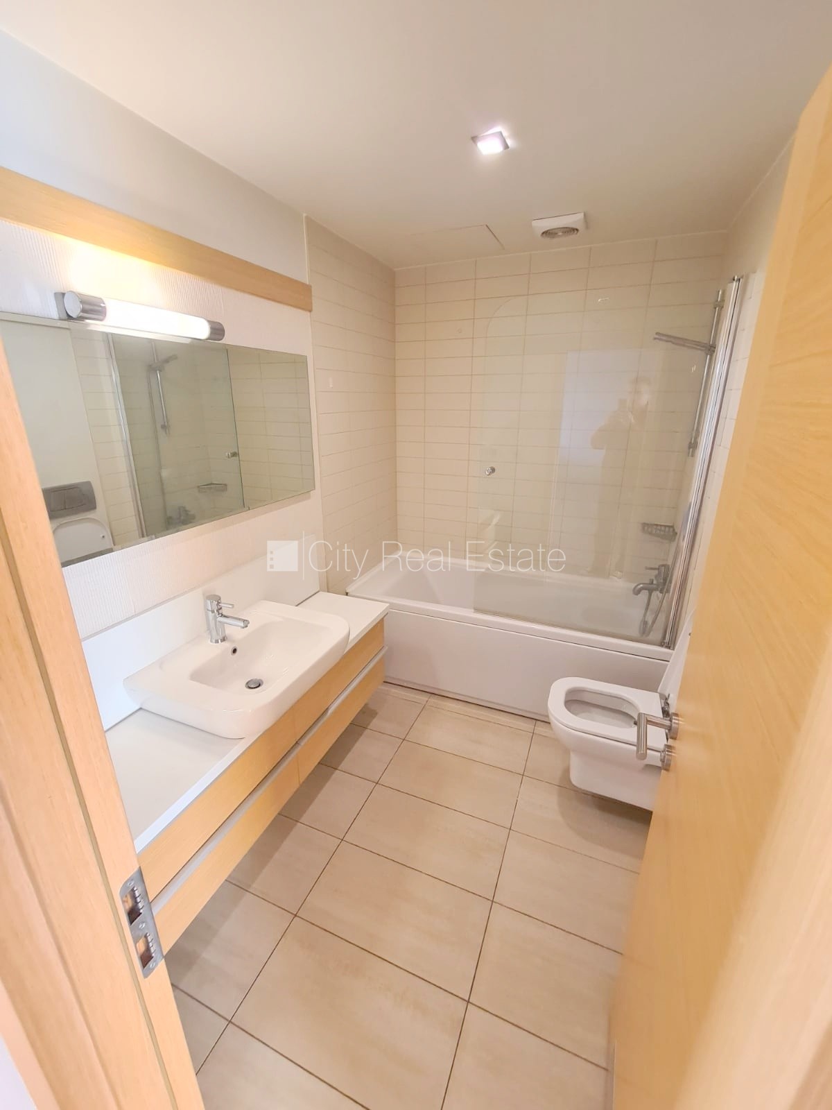 Sludinājumi. Projekts - Panorama Plaza, jaunceltne, slēgts pagalms, iespēja nomāt autostāvvietu, pazemes Cena: 900 EUR/mēn Foto #18