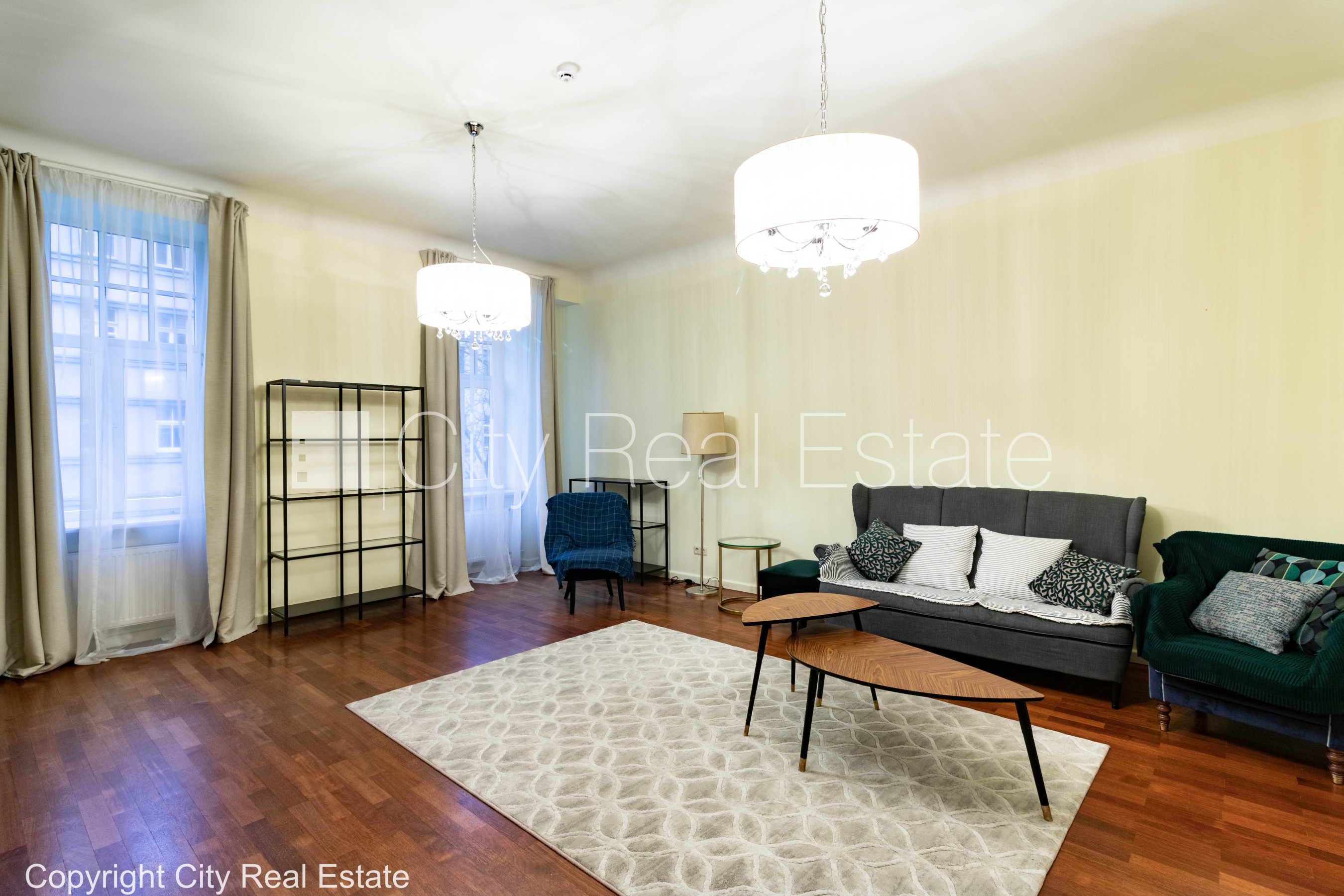 Объявление. Проект - Ausekļa 5 (Аусекля 5), фасадный дом, реновированный дом, бесплатная стоянка во дворе, вход Цена: 1800 EUR/мес. Foto #2