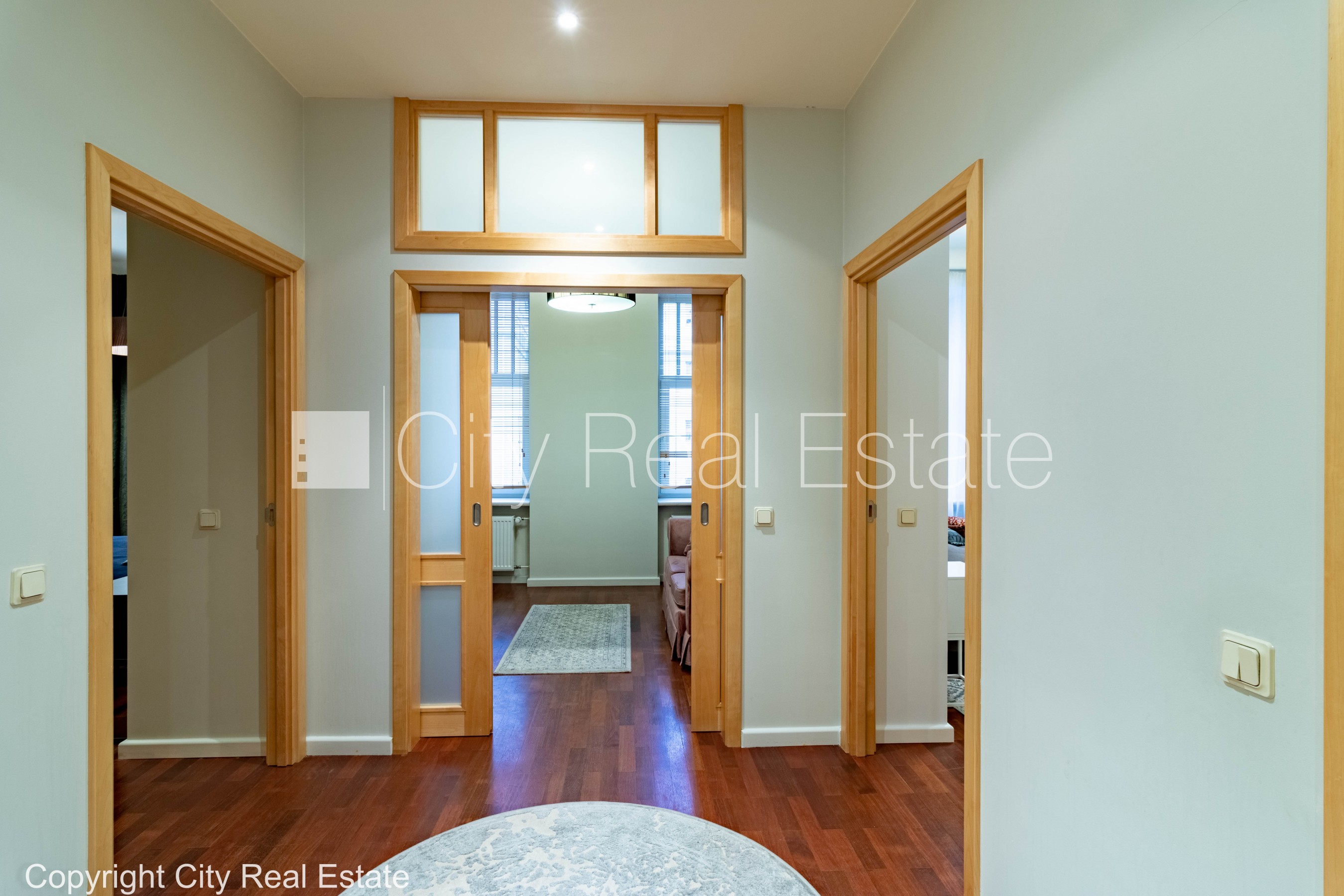 Объявление. Проект - Ausekļa 5 (Аусекля 5), фасадный дом, реновированный дом, бесплатная стоянка во дворе, вход Цена: 1800 EUR/мес. Foto #5