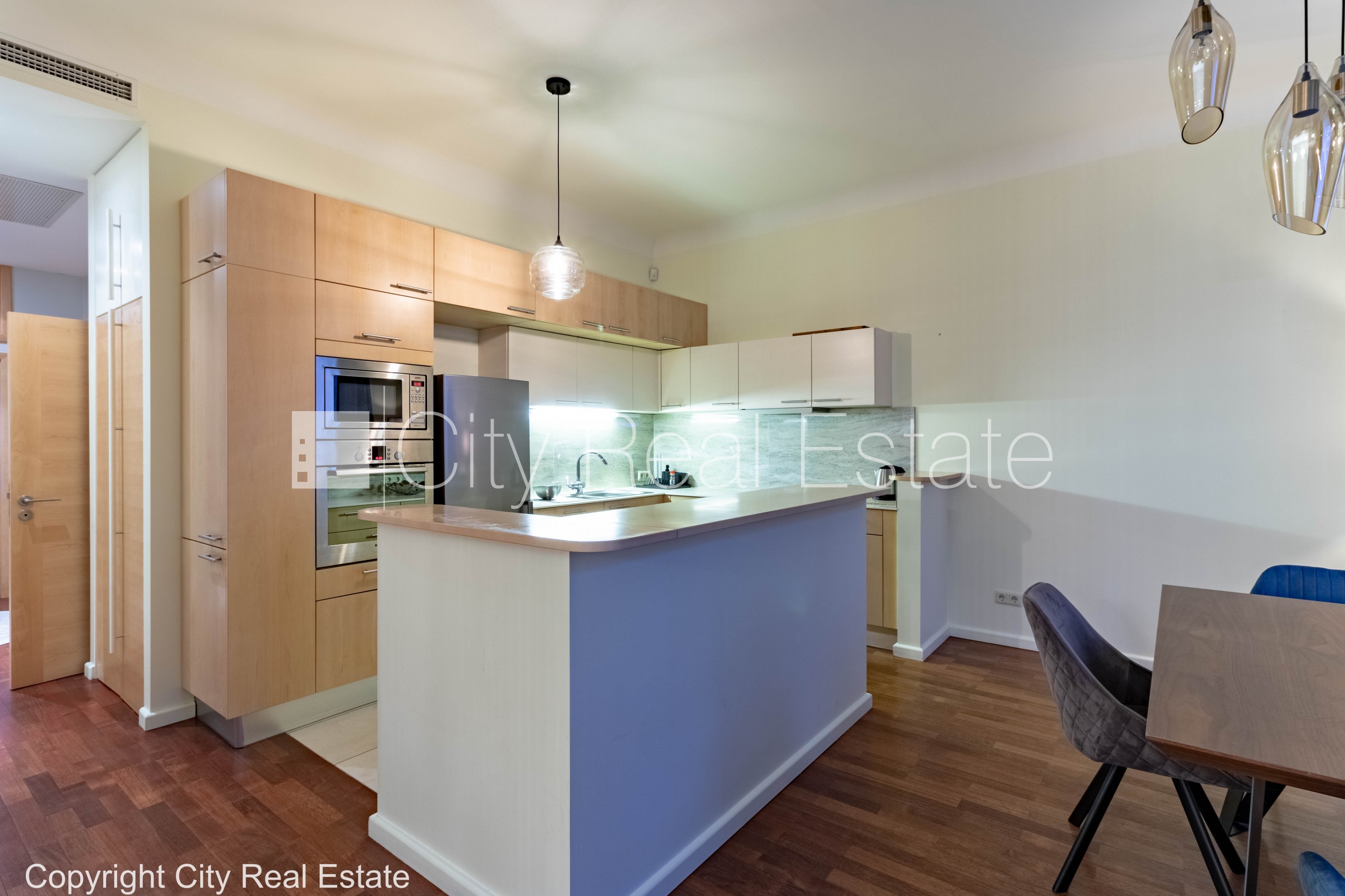 Объявление. Проект - Ausekļa 5 (Аусекля 5), фасадный дом, реновированный дом, бесплатная стоянка во дворе, вход Цена: 1800 EUR/мес. Foto #8