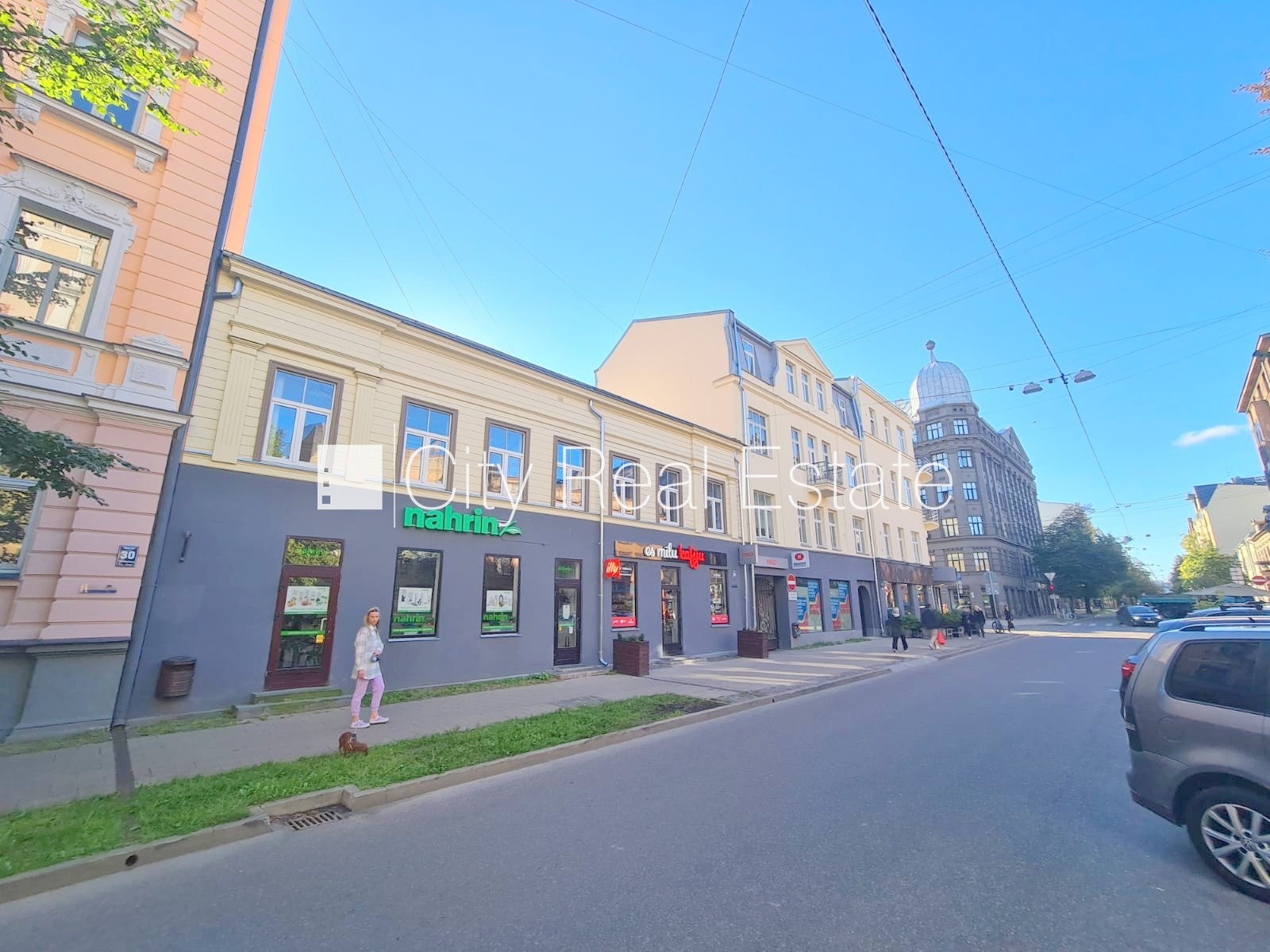 Объявление. Фасадный дом, реновированный дом, закрытый двор, вход с улицы, лестничная клетка после капитального Цена: 390 EUR/мес. Foto #11