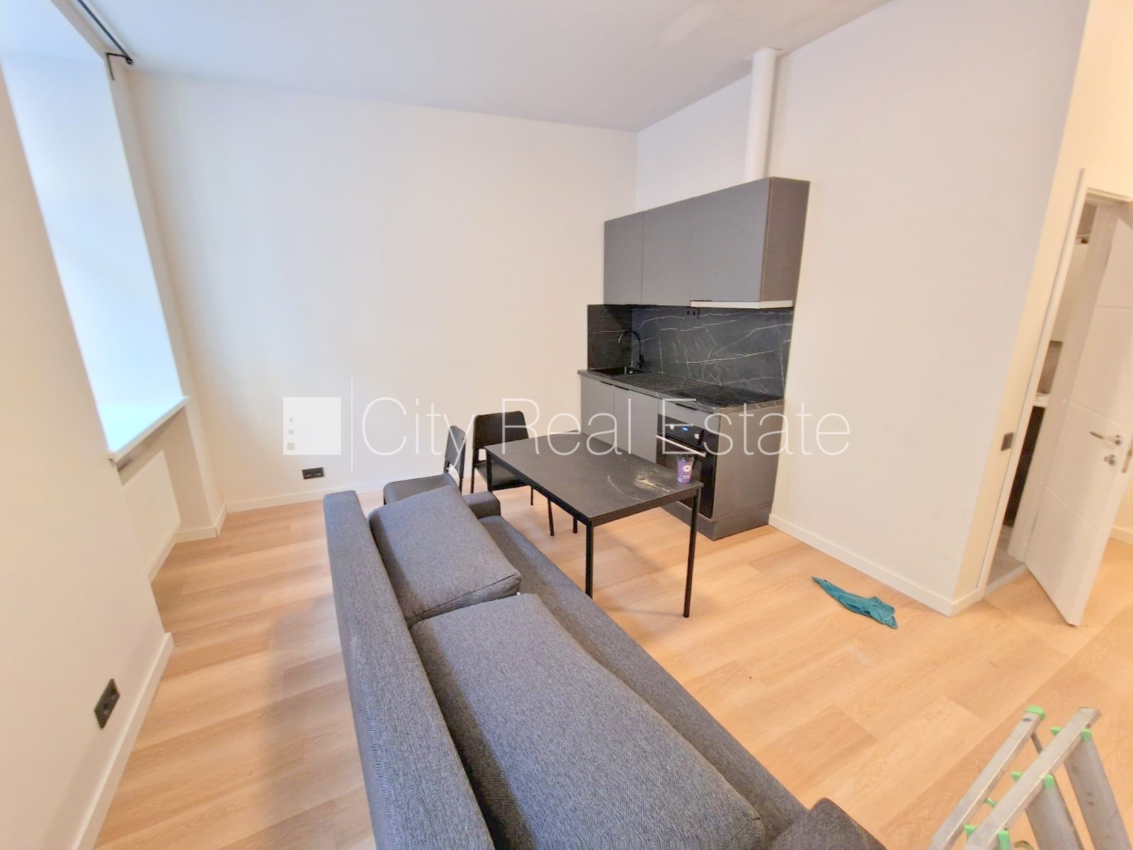 Объявление. Проект - Matīsa 38 (Матиса 38), здание во дворе, реновированный дом, благоустроенная озеленённая Цена: 400 EUR/мес. Foto #2