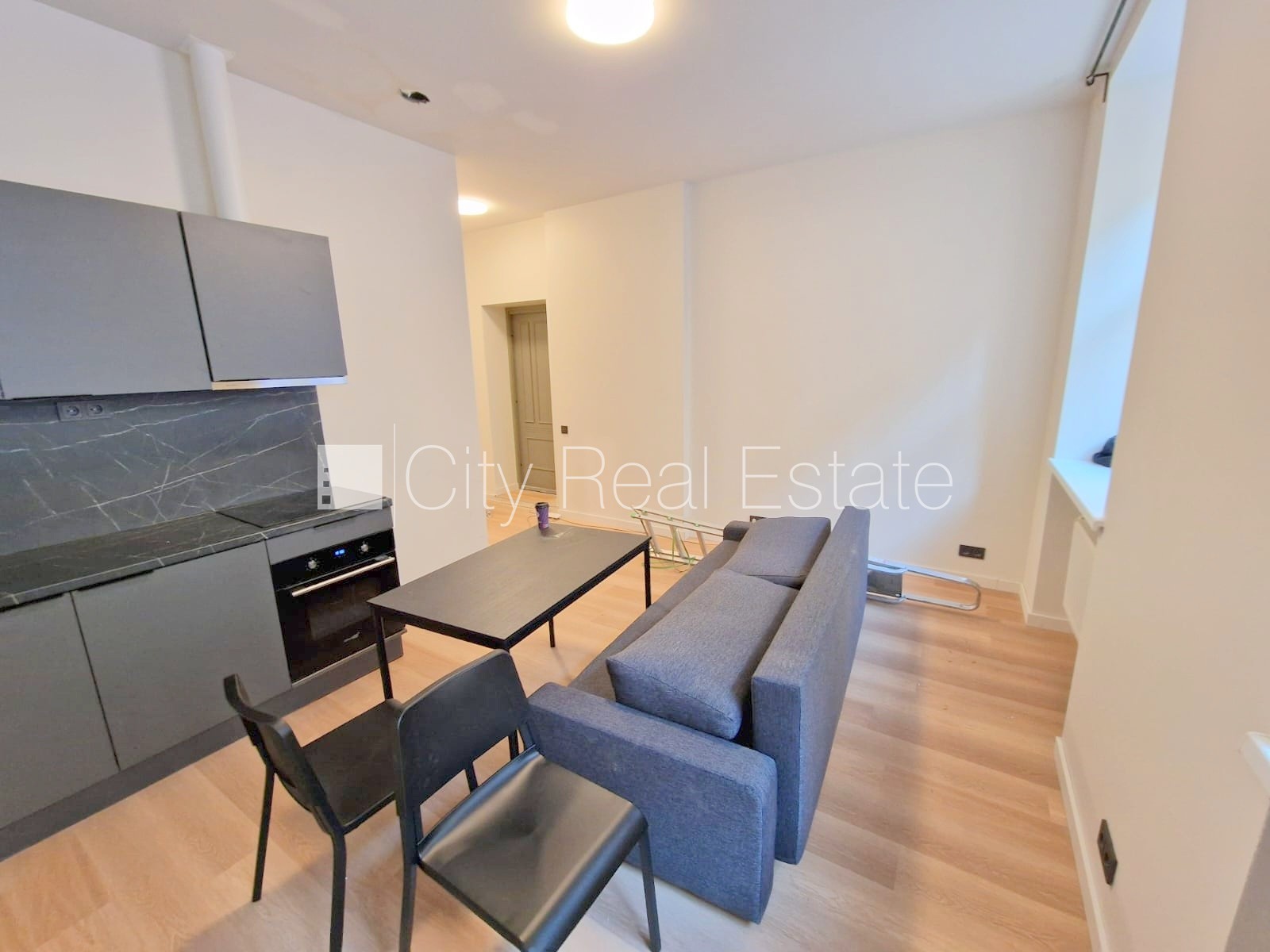 Объявление. Проект - Matīsa 38 (Матиса 38), здание во дворе, реновированный дом, благоустроенная озеленённая Цена: 400 EUR/мес. Foto #4