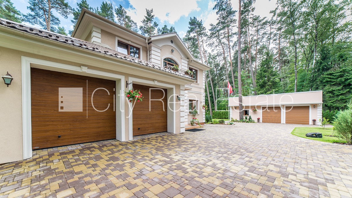 Sludinājumi. Jaunceltne, labiekārtota apzaļumota teritorija, bruģēts piebraucamais ceļš, automātiska zālāja Cena: 895000 EUR Foto #8