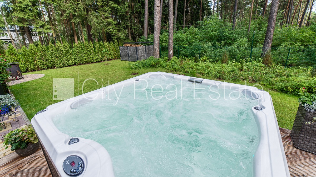 Sludinājumi. Jaunceltne, labiekārtota apzaļumota teritorija, bruģēts piebraucamais ceļš, automātiska zālāja Cena: 895000 EUR Foto #18