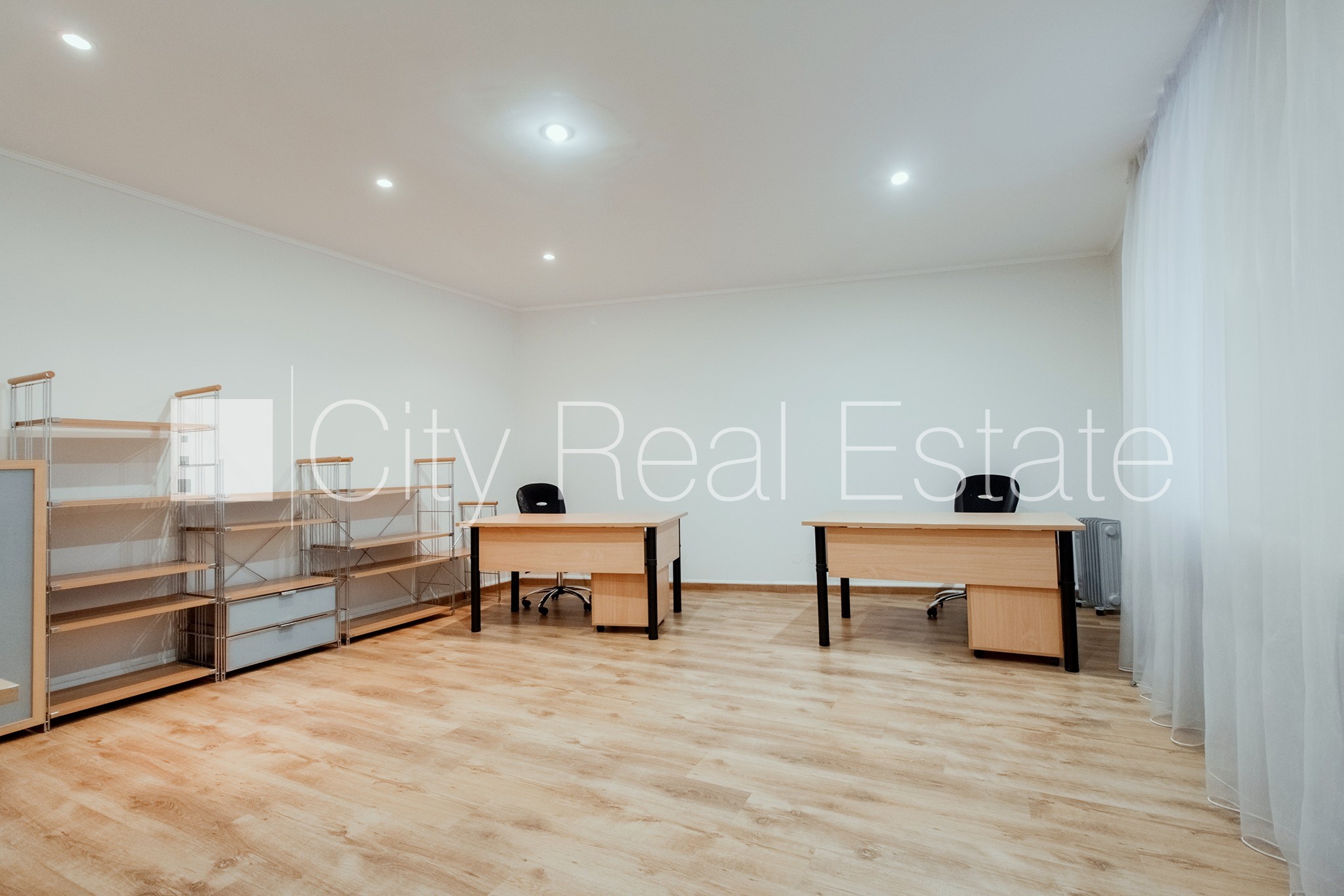 Sludinājumi. Fasādes māja, renovēta māja, ieeja no ielas, logi vērsti uz pagalma pusi, gaisa ventilācijas Cena: 135000 EUR Foto #1