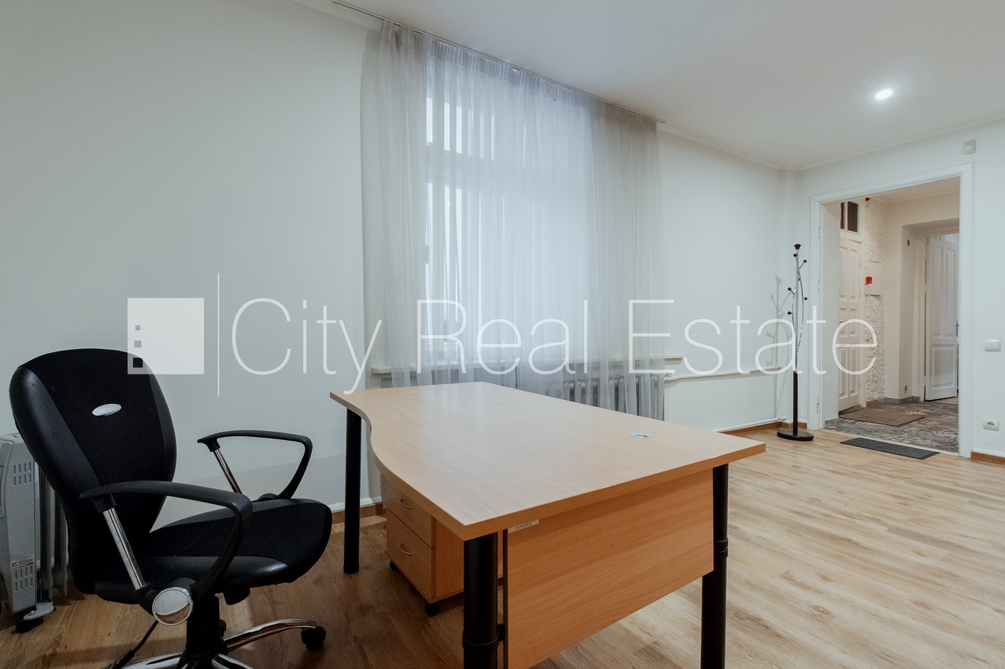 Sludinājumi. Fasādes māja, renovēta māja, ieeja no ielas, logi vērsti uz pagalma pusi, gaisa ventilācijas Cena: 135000 EUR Foto #4