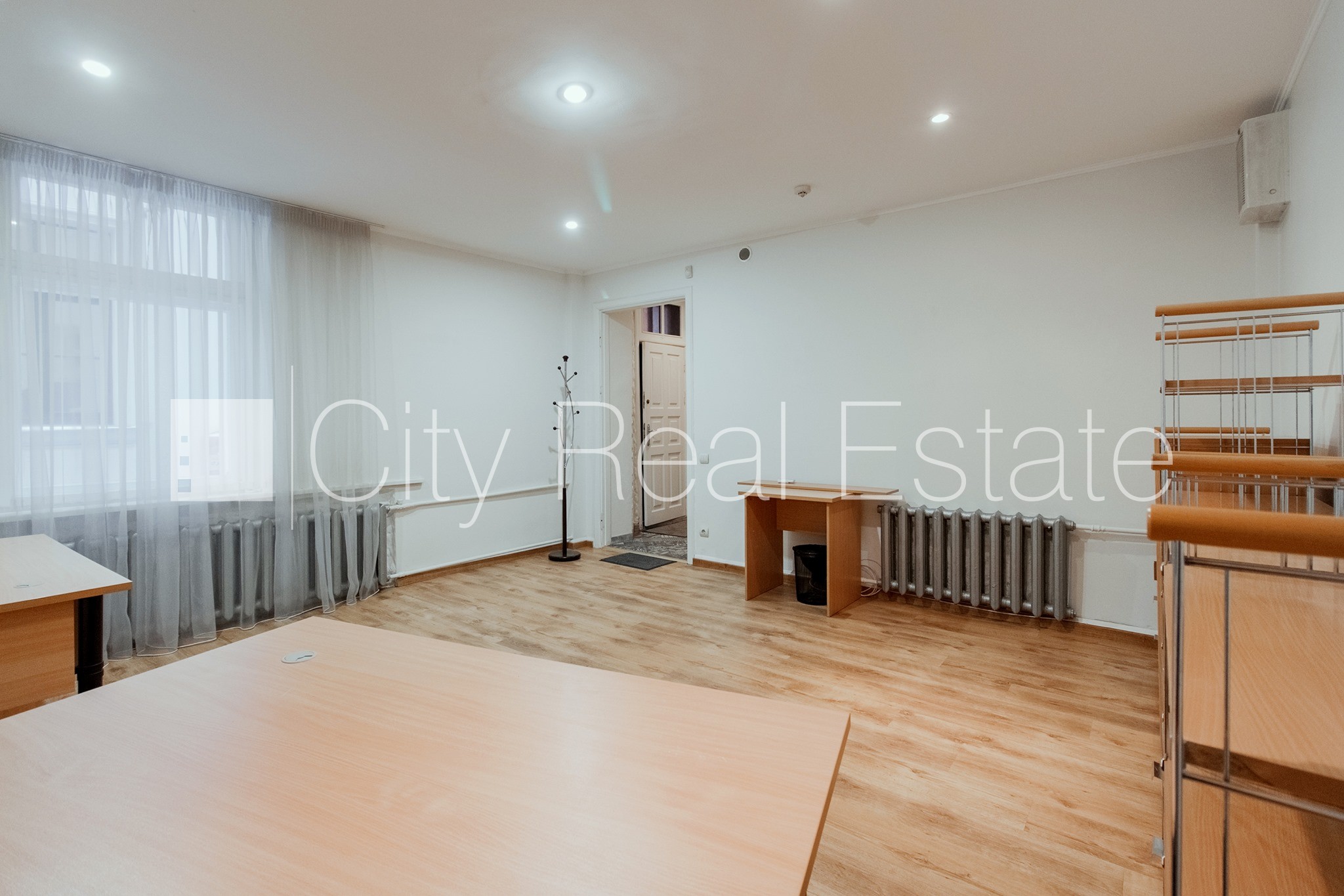 Sludinājumi. Fasādes māja, renovēta māja, ieeja no ielas, logi vērsti uz pagalma pusi, gaisa ventilācijas Cena: 135000 EUR Foto #5