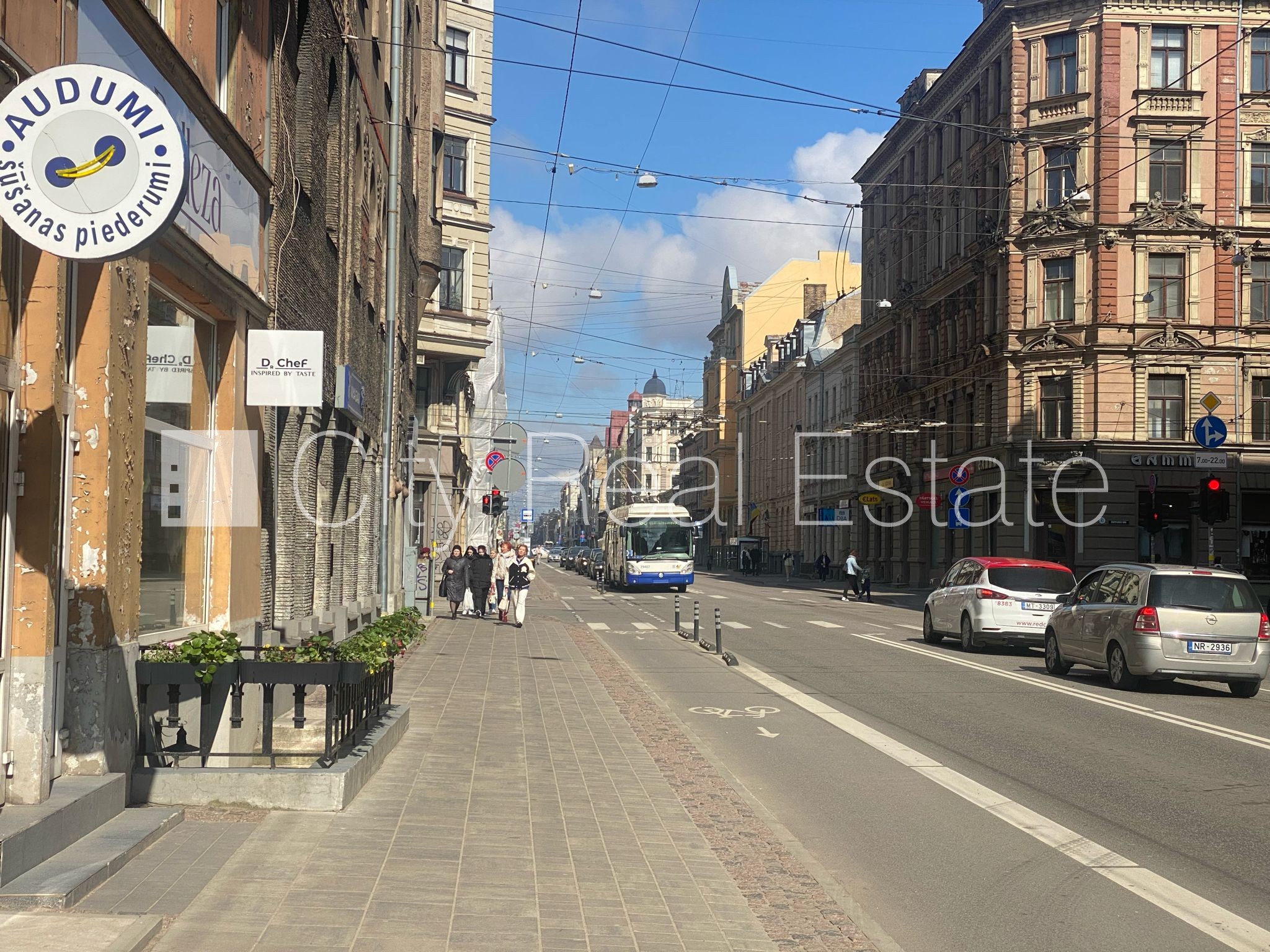 Sludinājumi. Fasādes māja, ieeja no pagalma, guļamistabu skaits 1 gab., studio tipa, virtuve apvienota ar Cena: 450 EUR/mēn Foto #13