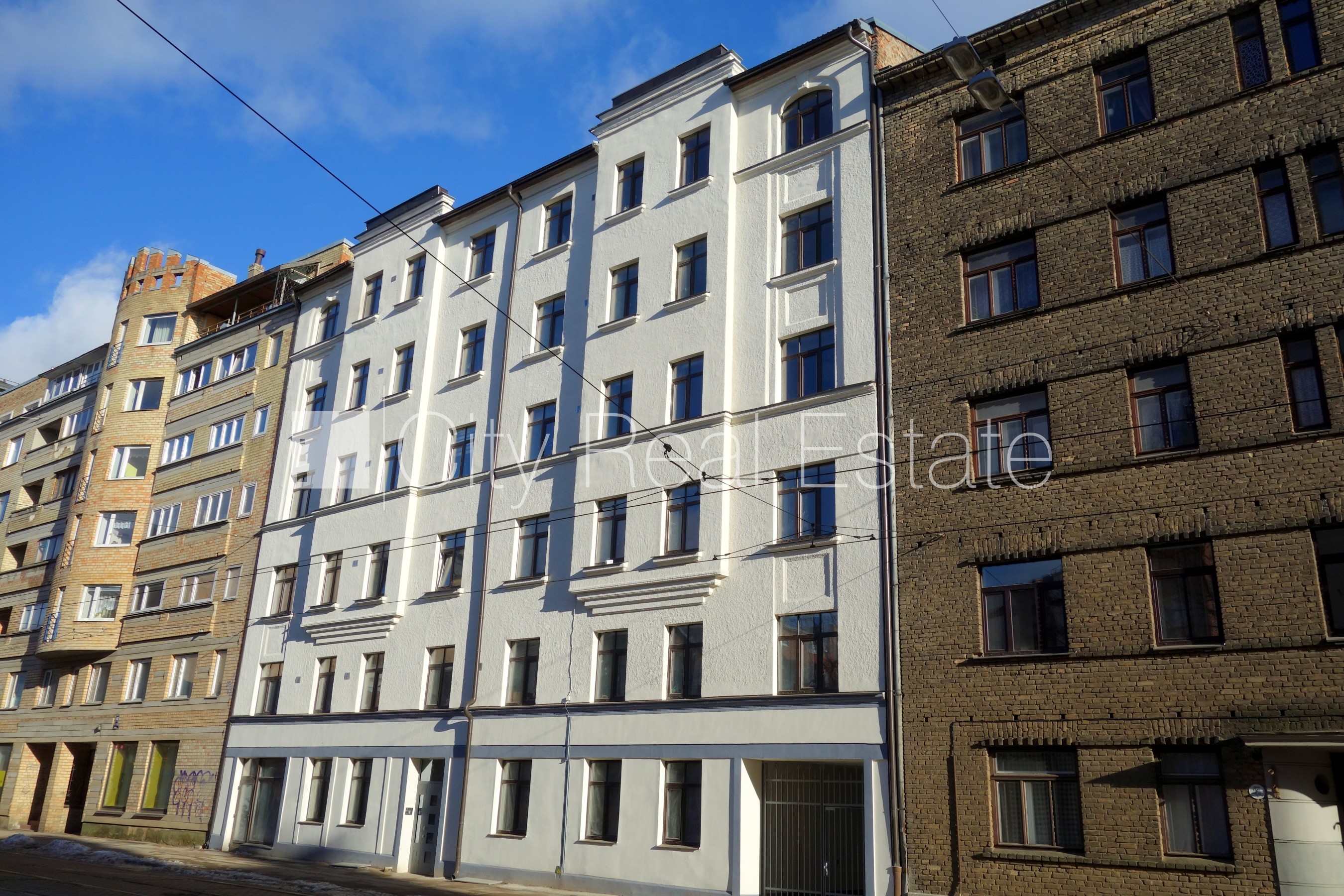 Sludinājumi. Projekts - Miera 86, fasādes māja, renovēta māja, ieeja no ielas, kāpņu telpa pēc kosmētiskā Cena: 400 EUR/mēn Foto #18