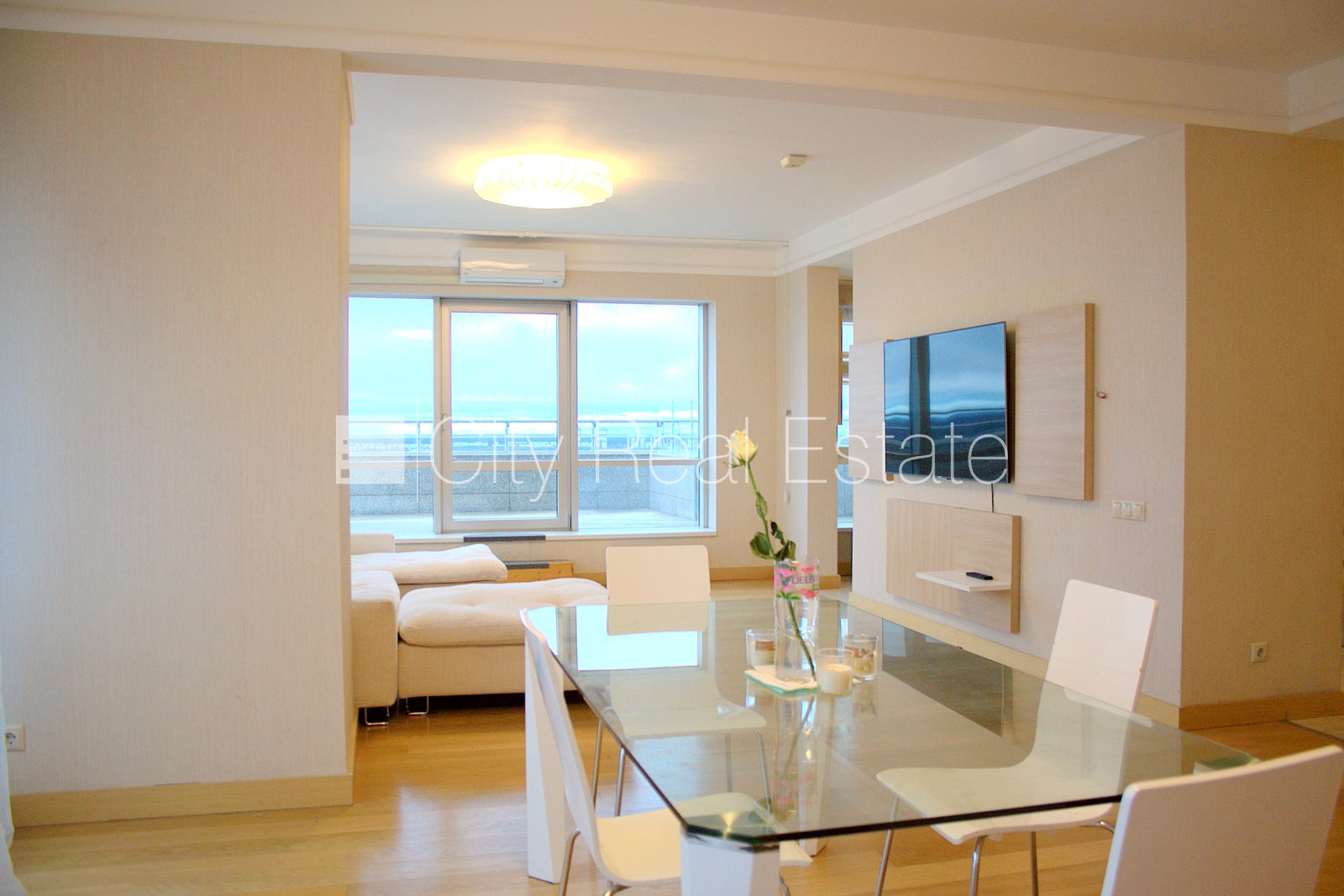 Объявление. Проект - Panorama Plaza (Панорама Плаза), новостройка, плата за обслуживание террасы не взимается, Цена: 1500 EUR/мес. Foto #3