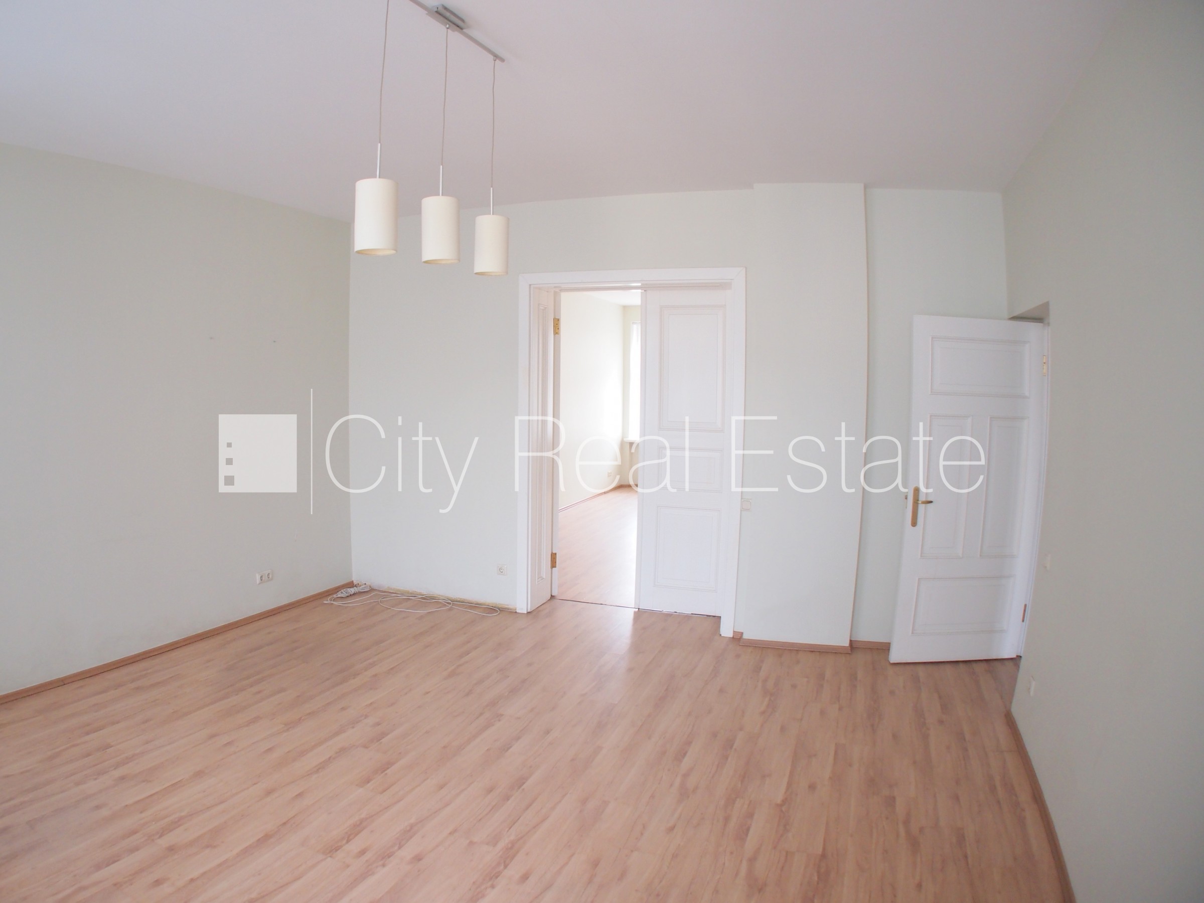 Sludinājumi. Projekts - Skolas 9, fasādes māja, viena kvadrātmetra apsaimniekošanas maksa mēnesī  1,5 EUR, ieeja Cena: 742 EUR/mēn Foto #4