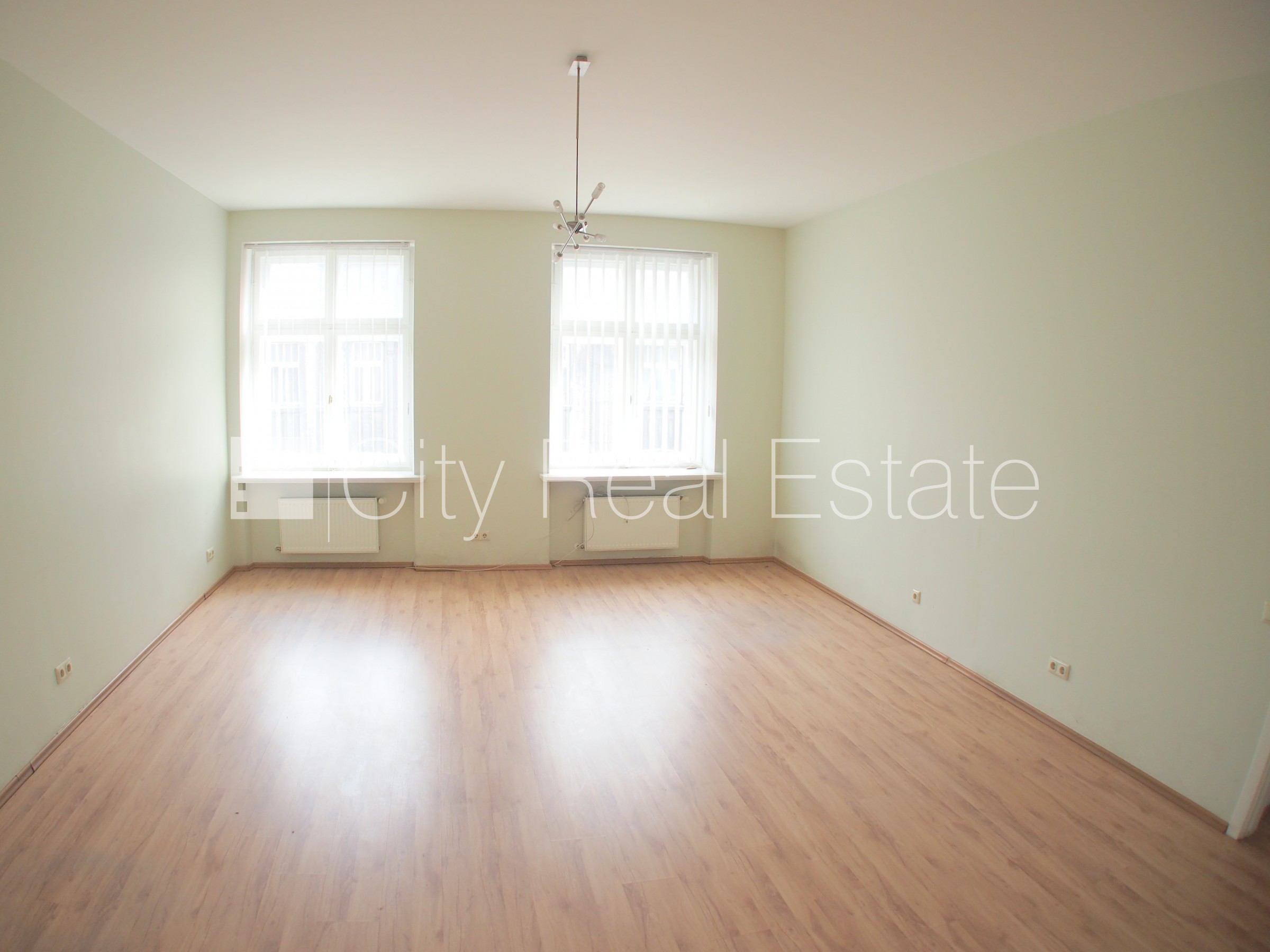 Sludinājumi. Projekts - Skolas 9, fasādes māja, viena kvadrātmetra apsaimniekošanas maksa mēnesī  1,5 EUR, ieeja Cena: 742 EUR/mēn Foto #5