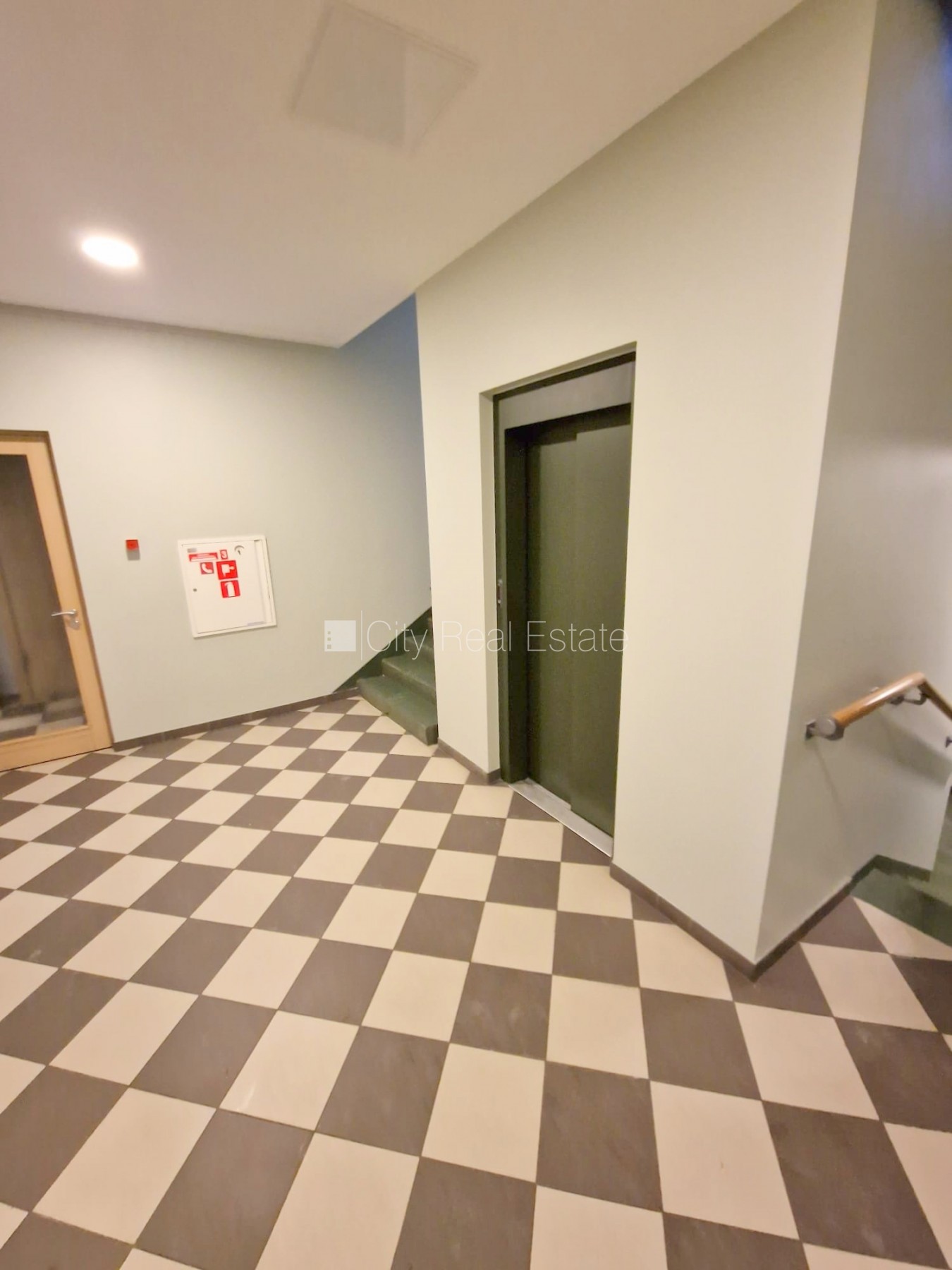 Sludinājumi. Fasādes māja, renovēta māja, viena kvadrātmetra apsaimniekošanas maksa mēnesī  1.95 EUR, slēgts Cena: 452 EUR/mēn Foto #9