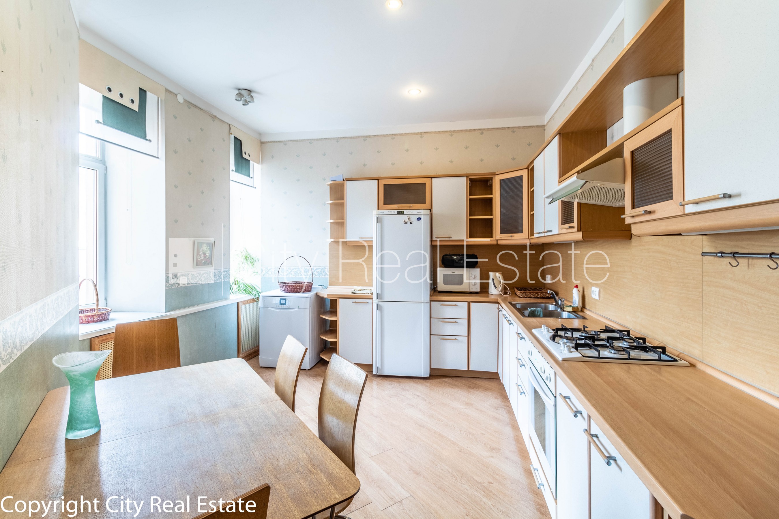 Sludinājumi. Zeme īpašumā, pagalma māja, slēgts pagalms, iespēja nomāt autostāvvietu, ir lifts, kāpņu telpa pēc Cena: 154500 EUR Foto #1