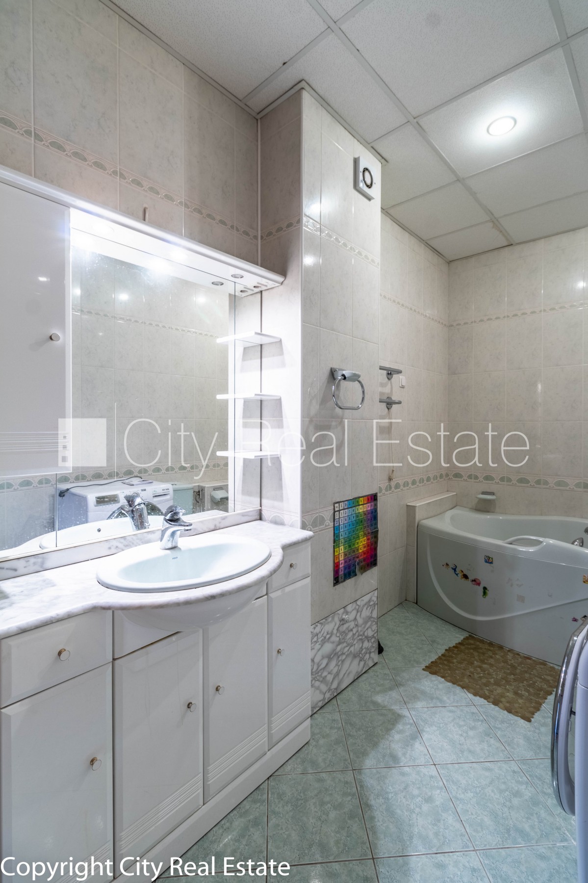 Sludinājumi. Zeme īpašumā, pagalma māja, slēgts pagalms, iespēja nomāt autostāvvietu, ir lifts, kāpņu telpa pēc Cena: 154500 EUR Foto #23