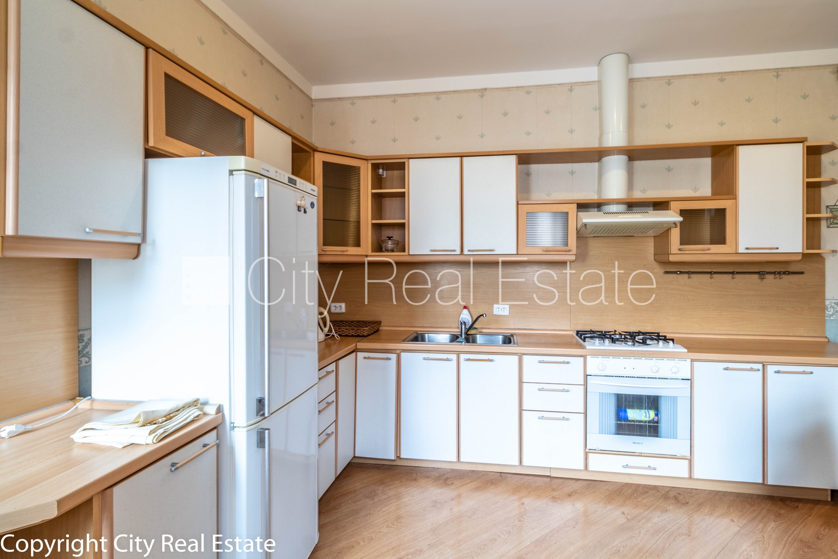 Sludinājumi. Zeme īpašumā, pagalma māja, slēgts pagalms, iespēja nomāt autostāvvietu, ir lifts, kāpņu telpa pēc Cena: 154500 EUR Foto #2