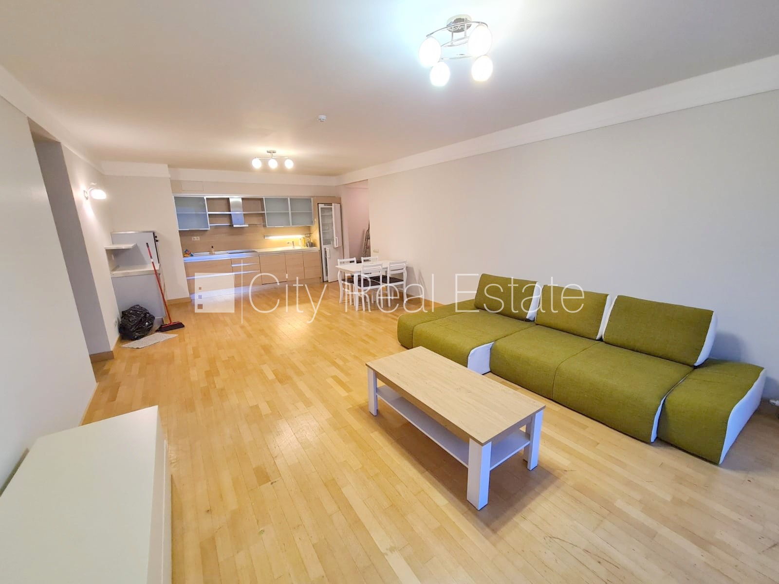 Sludinājumi. Projekts - Panorama Plaza, jaunceltne, slēgta teritorija, iespēja nomāt pazemes autostāvvietu, Cena: 850 EUR/mēn Foto #2