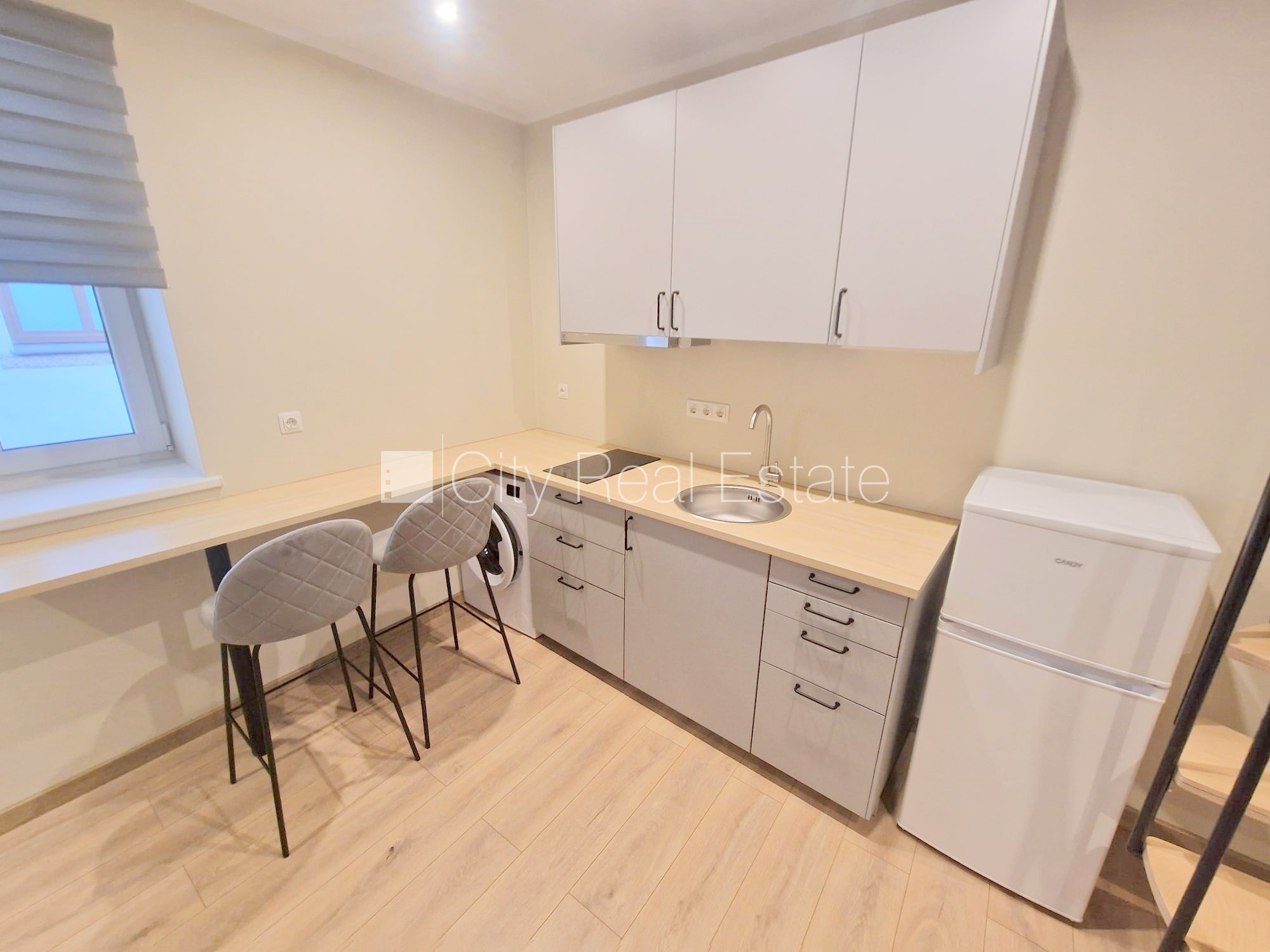 Sludinājumi. Privātmāja, pagalma māja, renovēta māja, apsargāts pagalms, ieeja no pagalma, logi vērsti uz Cena: 420 EUR/mēn Foto #5