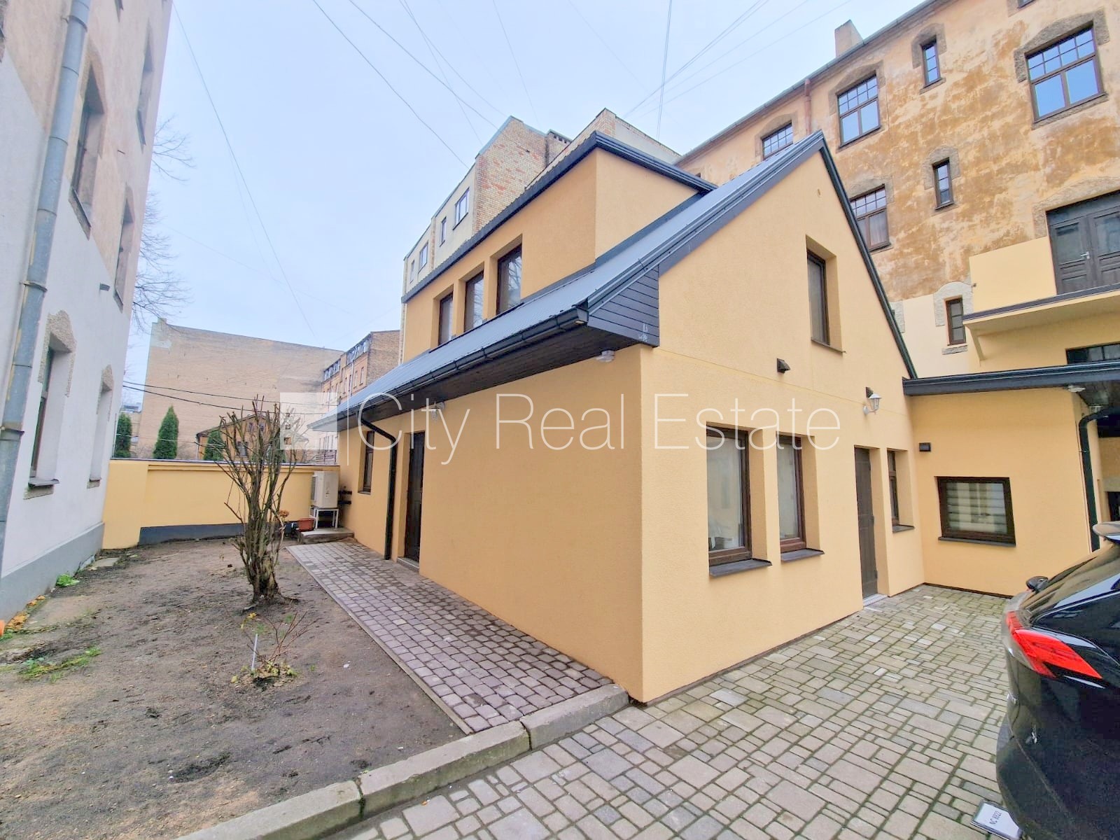 Sludinājumi. Privātmāja, pagalma māja, renovēta māja, apsargāts pagalms, ieeja no pagalma, logi vērsti uz Cena: 420 EUR/mēn Foto #24