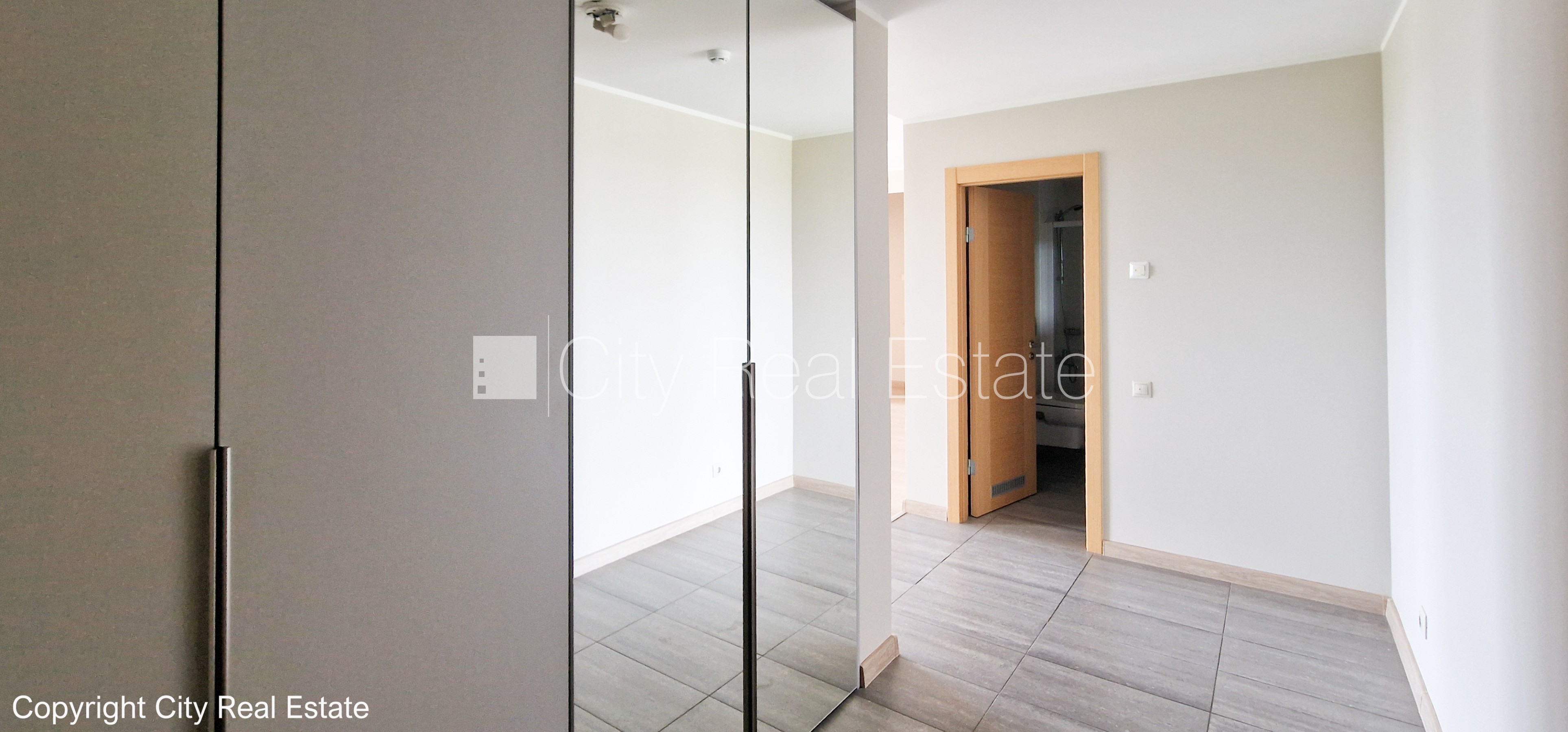 Sludinājumi. Projekts - Panorama Plaza, jaunceltne, labiekārtota apzaļumota teritorija, iespēja nomāt pazemes Cena: 850 EUR/mēn Foto #11