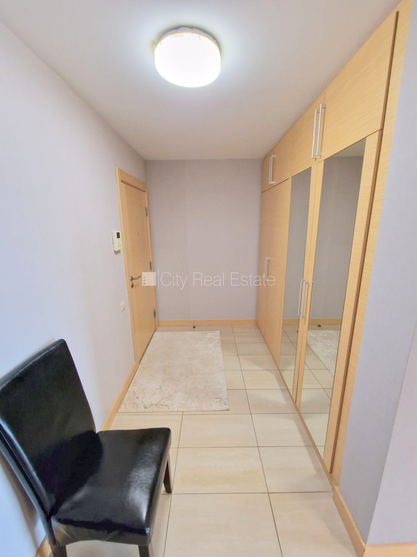 Sludinājumi. Projekts - Panorama Plaza, jaunceltne, pagalma ēka, labiekārtota apzaļumota teritorija, slēgts Cena: 900 EUR/mēn Foto #23