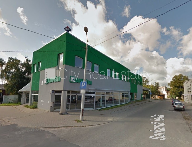 Sludinājumi. Jaunceltne, iežogota teritorija, slēgta teritorija, vieta vairākām automašīnām, ir rampa, mājā Cena: 2173 EUR/mēn Foto #9