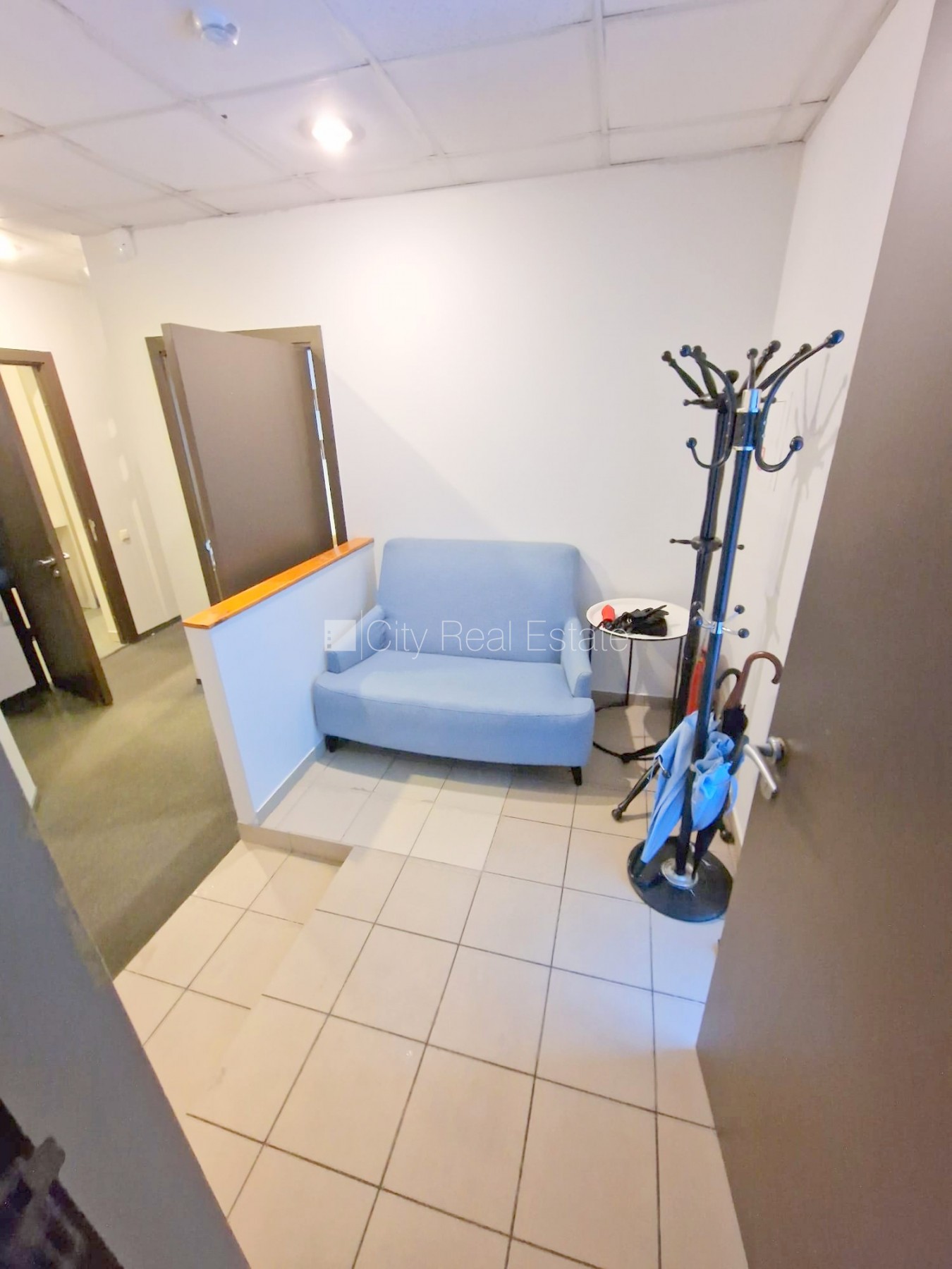 Sludinājumi. Fasādes māja, renovēta māja, viena kvadrātmetra apsaimniekošanas maksa mēnesī  1,95 EUR, slēgts Cena: 600 EUR/mēn Foto #5