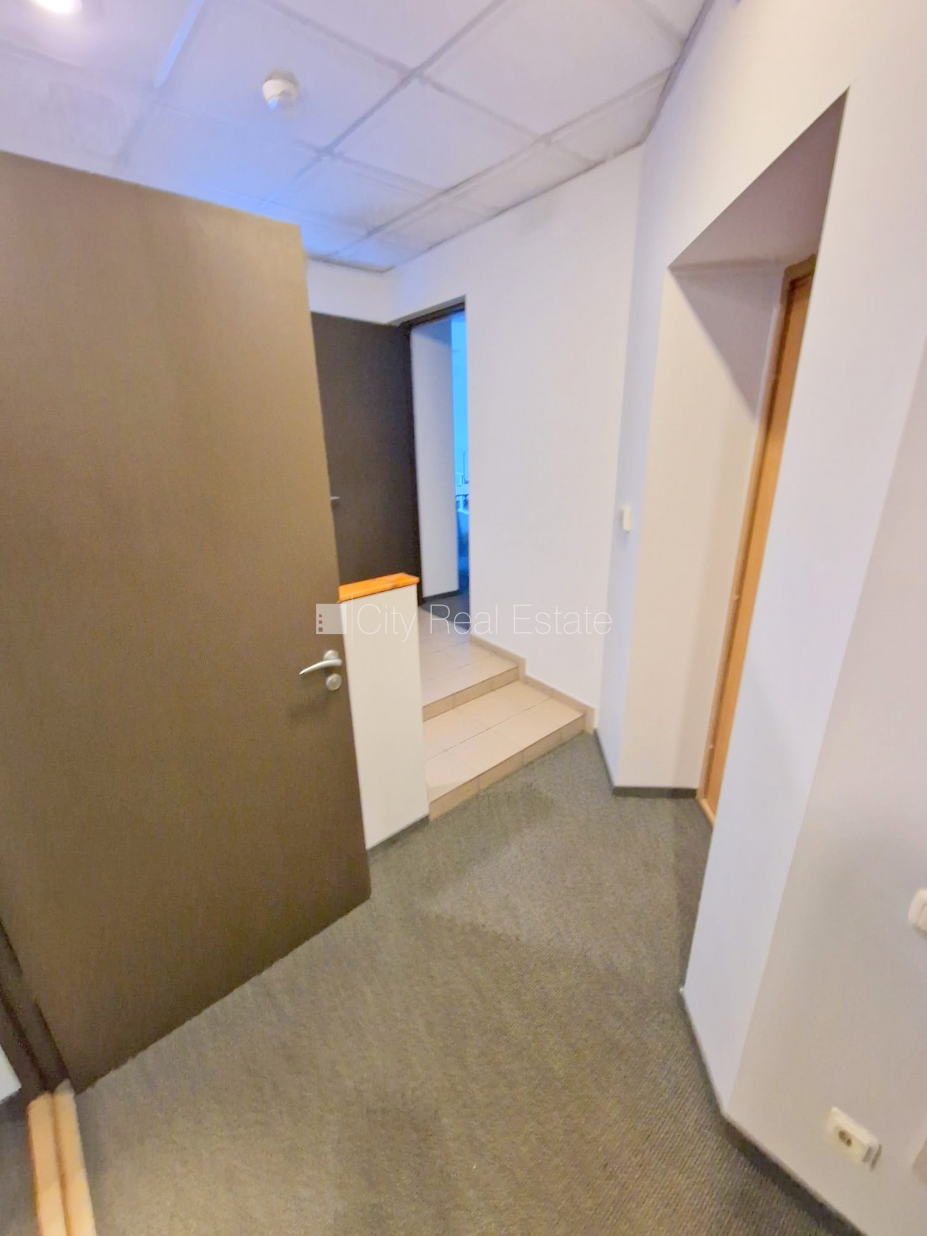 Sludinājumi. Fasādes māja, renovēta māja, viena kvadrātmetra apsaimniekošanas maksa mēnesī  1,95 EUR, slēgts Cena: 600 EUR/mēn Foto #7