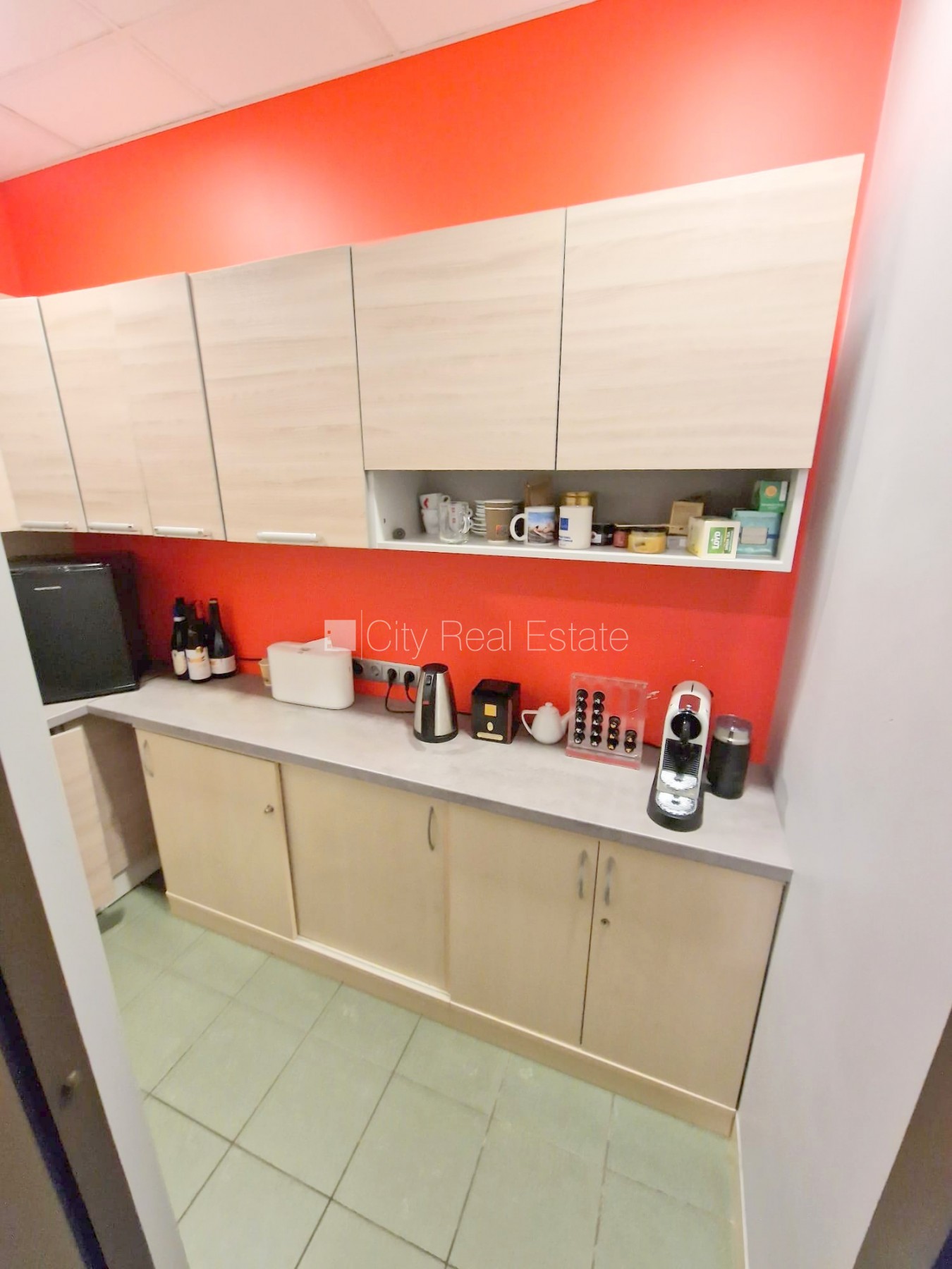 Sludinājumi. Fasādes māja, renovēta māja, viena kvadrātmetra apsaimniekošanas maksa mēnesī  1,95 EUR, slēgts Cena: 600 EUR/mēn Foto #11