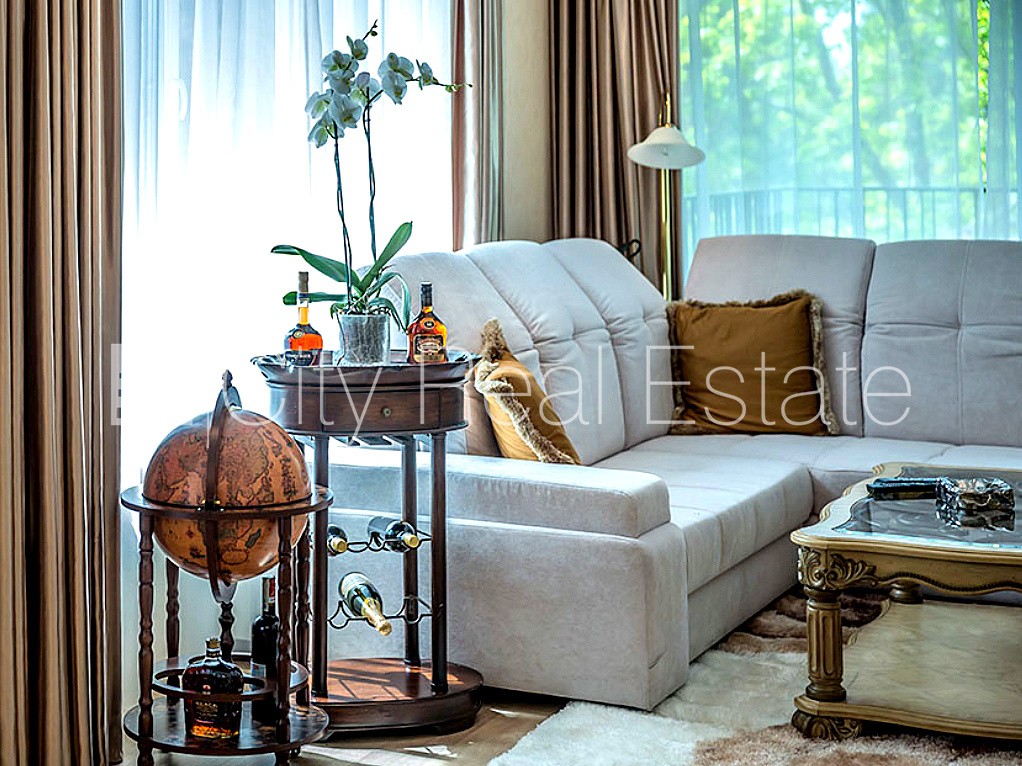 Sludinājumi. Zeme īpašumā, jaunceltne, pagalma māja, labiekārtota apzaļumota teritorija, iežogota teritorija, Cena: 445000 EUR Foto #3