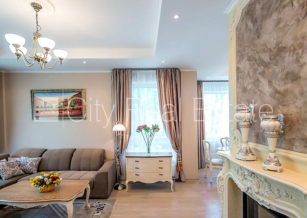 Sludinājumi. Zeme īpašumā, jaunceltne, pagalma māja, labiekārtota apzaļumota teritorija, iežogota teritorija, Cena: 445000 EUR Foto #2