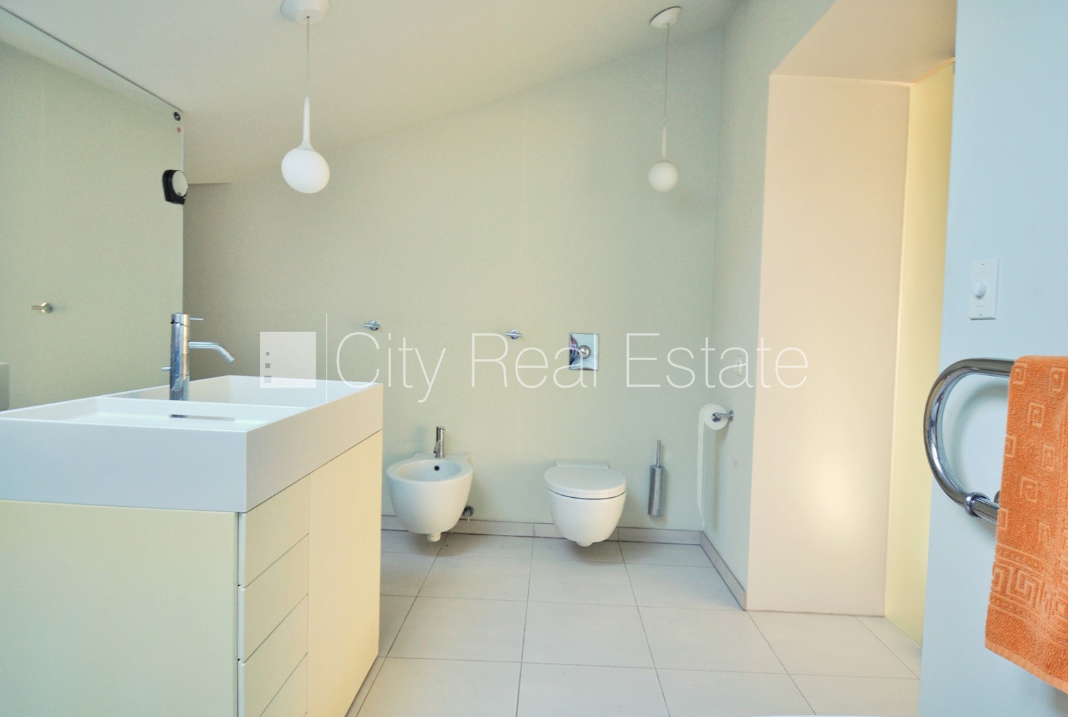 Sludinājumi. Projekts - Tērbatas 38, renovēta māja, slēgts pagalms, vieta automašīnai, mansards, ir lifts, viena Cena: 300000 EUR Foto #5