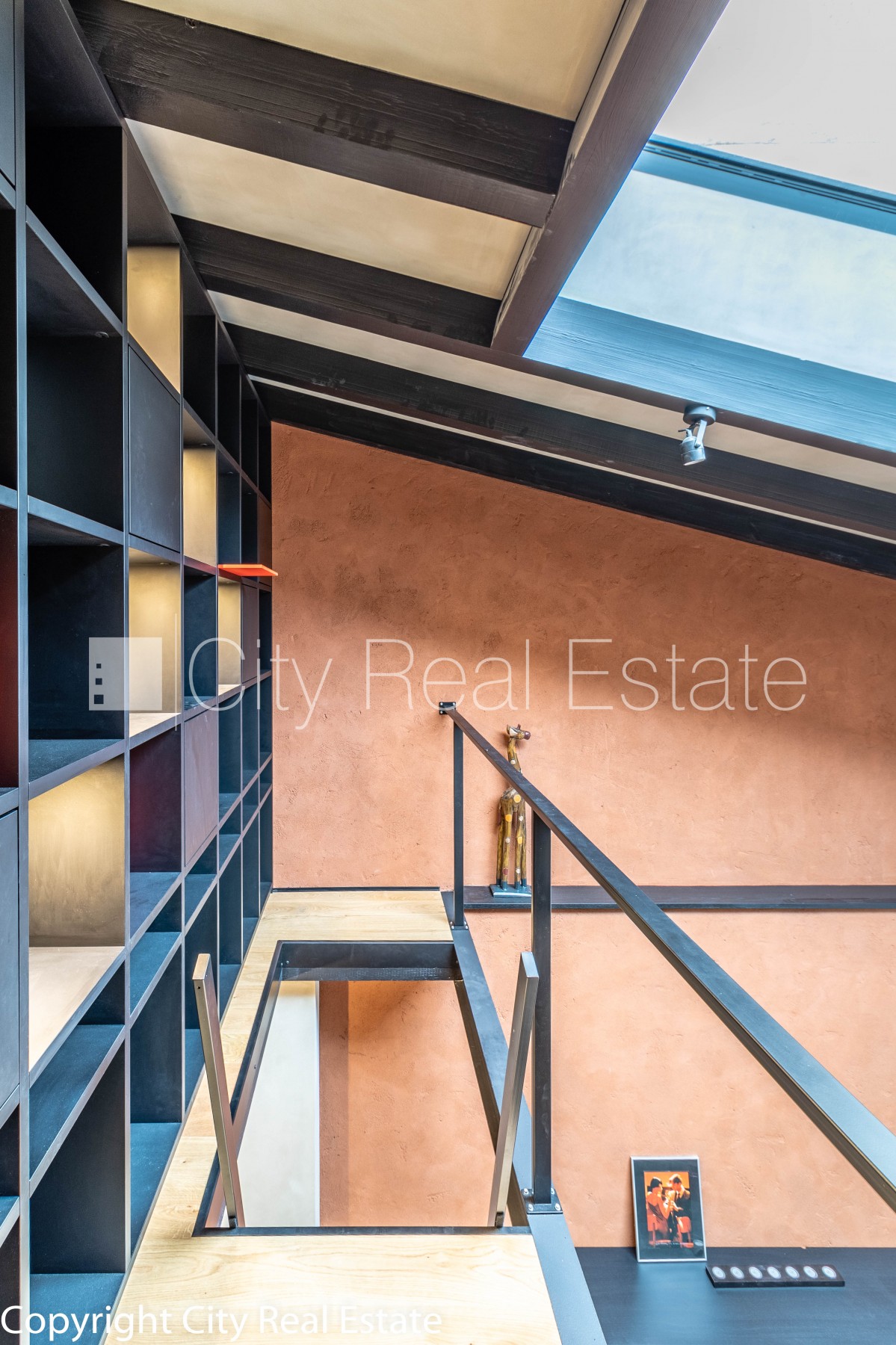 Sludinājumi. Pagalma māja, slēgts pagalms, vieta automašīnai, luksuss apartamenti , guļamistabu skaits 3 gab., Cena: 3000 EUR/mēn Foto #11