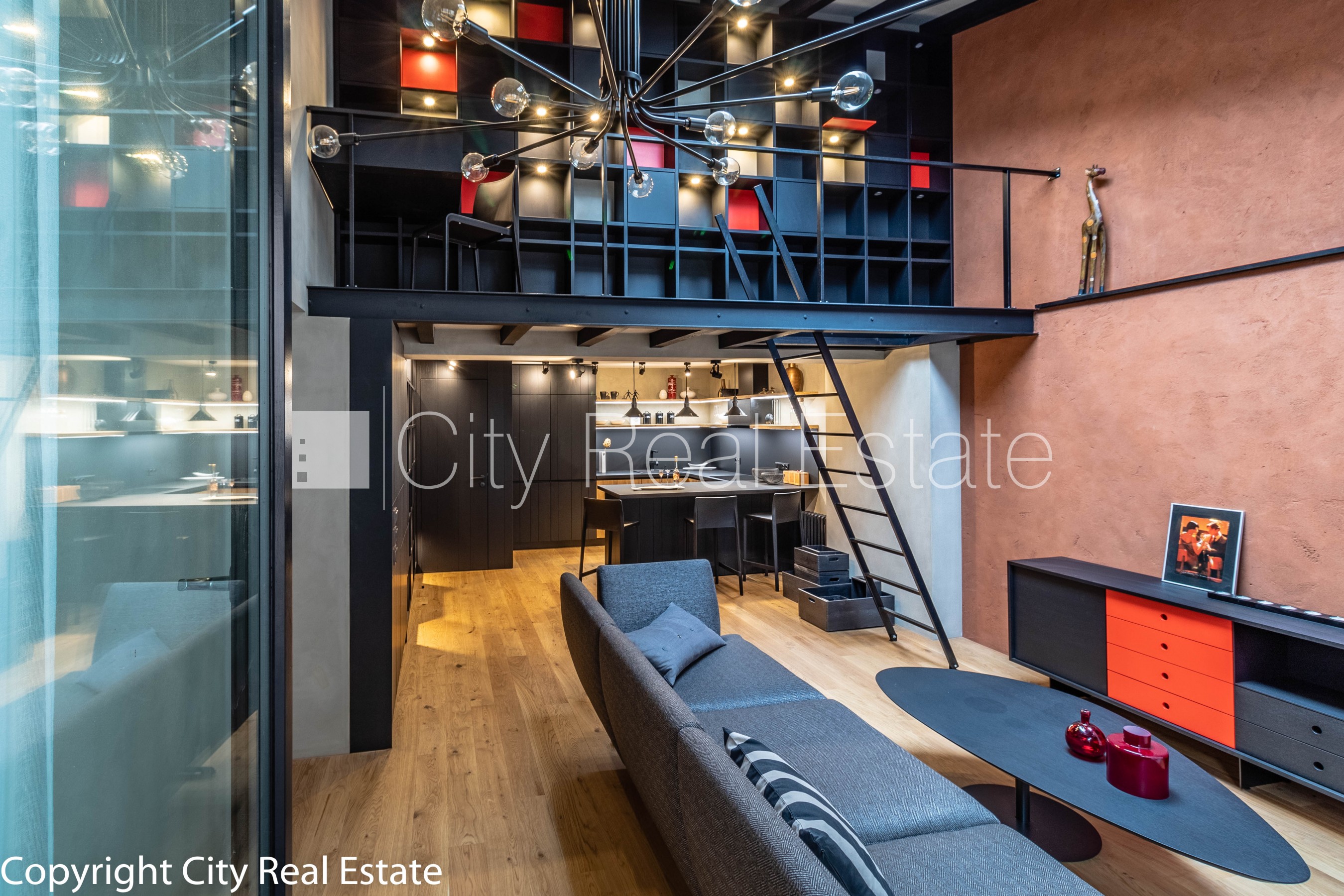 Sludinājumi. Pagalma māja, slēgts pagalms, vieta automašīnai, luksuss apartamenti , guļamistabu skaits 3 gab., Cena: 3000 EUR/mēn Foto #16