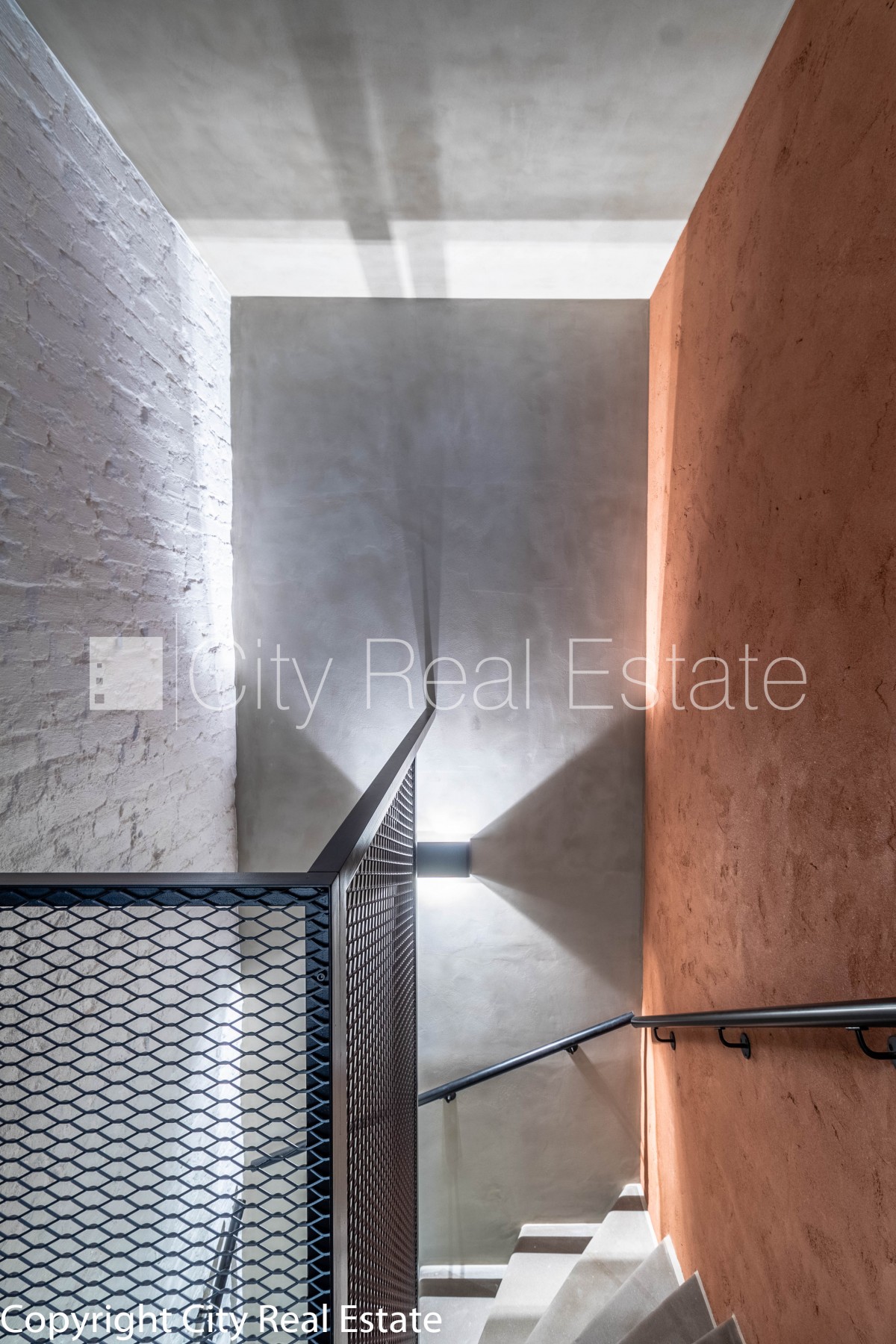 Sludinājumi. Pagalma māja, slēgts pagalms, vieta automašīnai, luksuss apartamenti , guļamistabu skaits 3 gab., Cena: 3000 EUR/mēn Foto #25