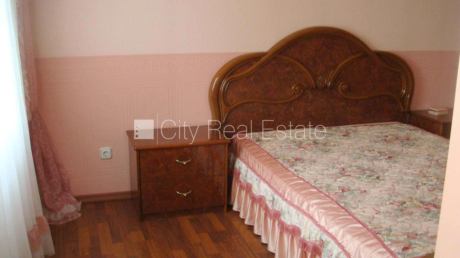 Sludinājumi. Šo dzīvokli izīrē pa diennaktīm (īstermiņa īre), īres cena sludinājumā norādīta par vienu diennakts Cena: 70 EUR/mēn Foto #5