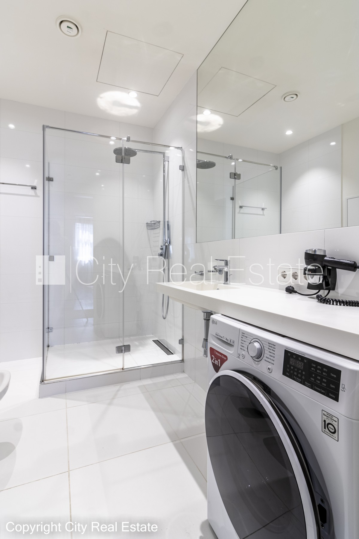 Sludinājumi. Projekts - J5, fasādes māja, renovēta māja, labiekārtots apzaļumots pagalms, slēgts pagalms, Cena: 950 EUR/mēn Foto #11