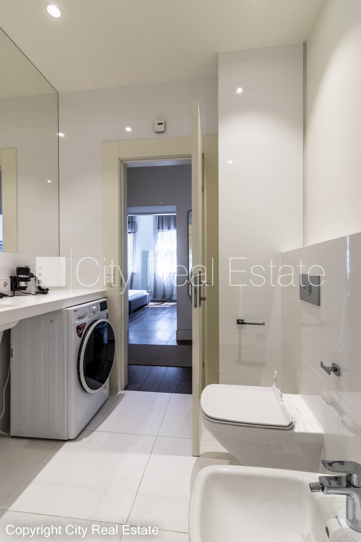 Sludinājumi. Projekts - J5, fasādes māja, renovēta māja, labiekārtots apzaļumots pagalms, slēgts pagalms, Cena: 950 EUR/mēn Foto #10