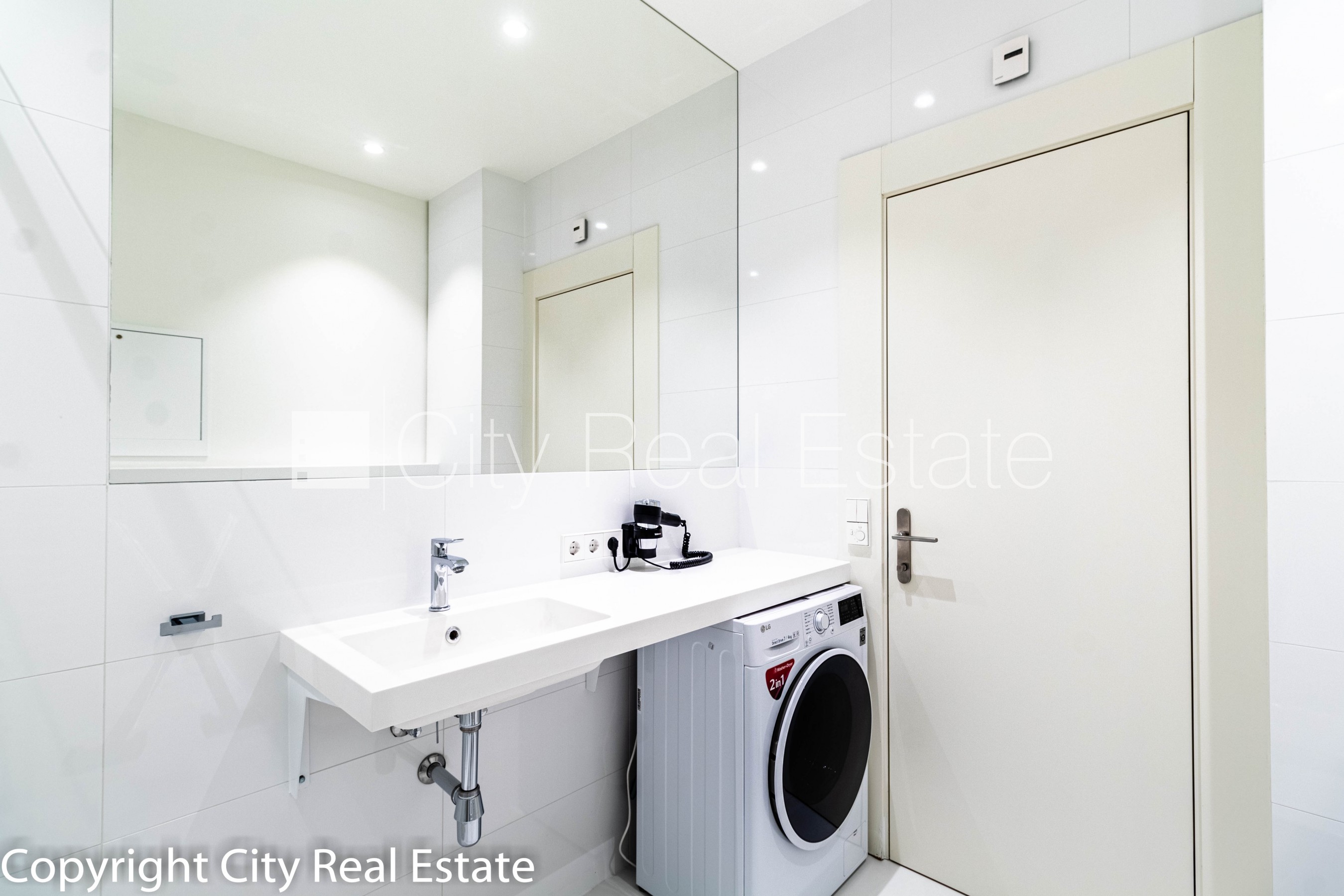 Sludinājumi. Projekts - J5, jaunceltne, labiekārtots apzaļumots pagalms, slēgts pagalms, iespēja nomāt Cena: 260000 EUR Foto #12