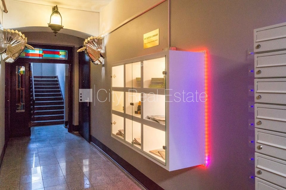 Sludinājumi. Projekts - Aleksandra Čaka 33, pagalma māja, renovēta māja, labiekārtots apzaļumots pagalms, ieeja Cena: 400 EUR/mēn Foto #15