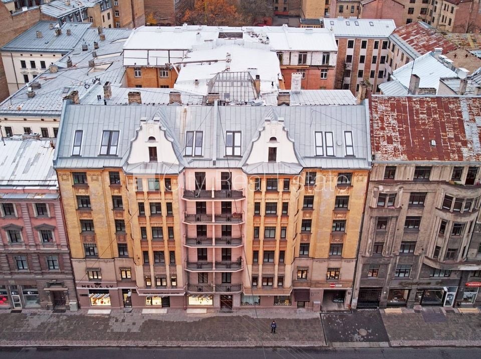 Sludinājumi. Projekts - Aleksandra Čaka 33, pagalma māja, renovēta māja, labiekārtots apzaļumots pagalms, ieeja Cena: 400 EUR/mēn Foto #18