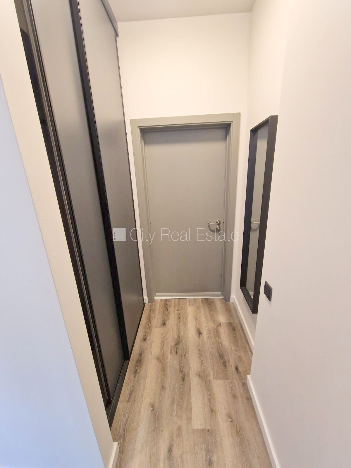 Sludinājumi. Projekts - Matīsa 38, pagalma ēka, renovēta māja, labiekārtots apzaļumots pagalms, slēgts pagalms, Cena: 350 EUR/mēn Foto #6