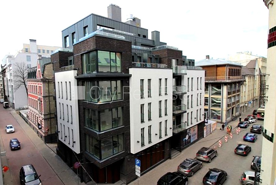 Объявление. Новостройка, фасадный дом, благоустроенная озеленённая территория, подъездная дорога покрыта Цена: 1150 EUR/мес. Foto #23