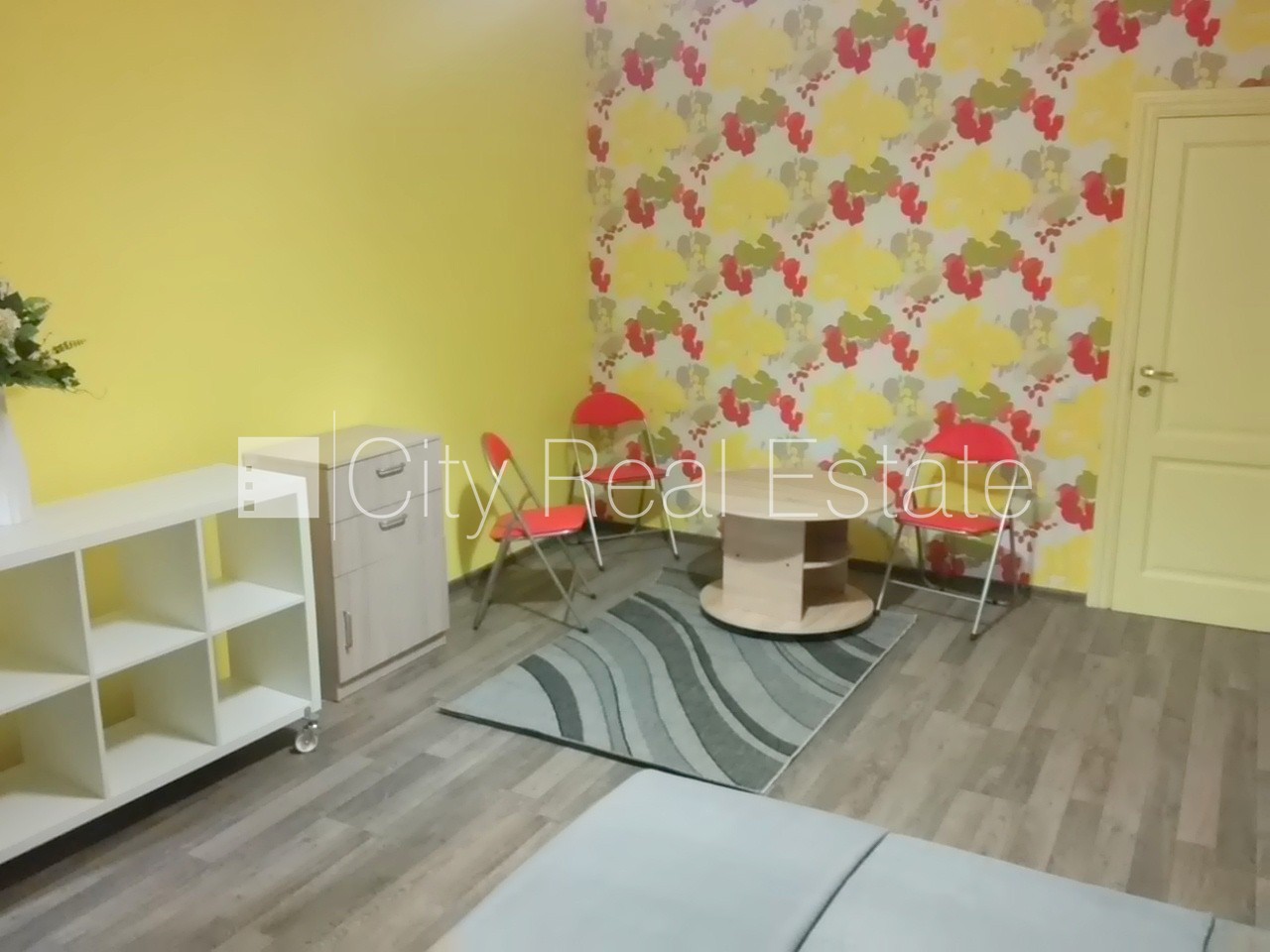 Sludinājumi. Fasādes māja, renovēta māja, labiekārtots apzaļumots pagalms, slēgts pagalms, ieeja no pagalma, Cena: 1000 EUR/mēn Foto #7