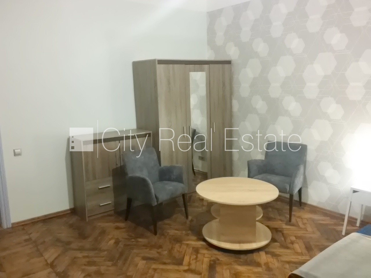 Sludinājumi. Fasādes māja, renovēta māja, labiekārtots apzaļumots pagalms, slēgts pagalms, ieeja no pagalma, Cena: 1000 EUR/mēn Foto #8