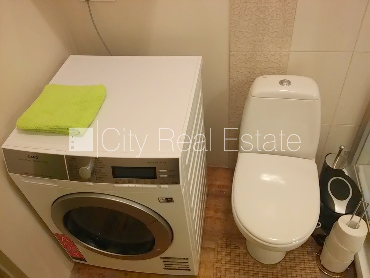 Sludinājumi. Fasādes māja, renovēta māja, labiekārtots apzaļumots pagalms, slēgts pagalms, ieeja no pagalma, Cena: 1000 EUR/mēn Foto #21