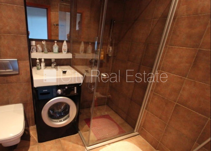 Sludinājumi. Zeme īpašumā, jaunceltne, ir lifts, kāpņu telpa pēc kapitālā remonta, balkons, viena istaba Cena: 155000 EUR Foto #8